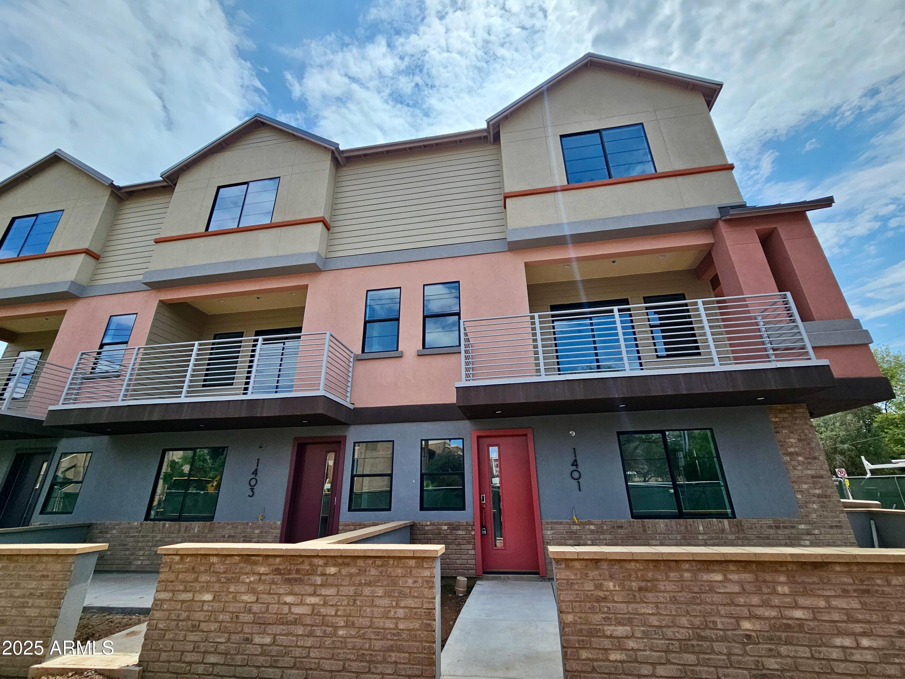 1401 S RITA Lane