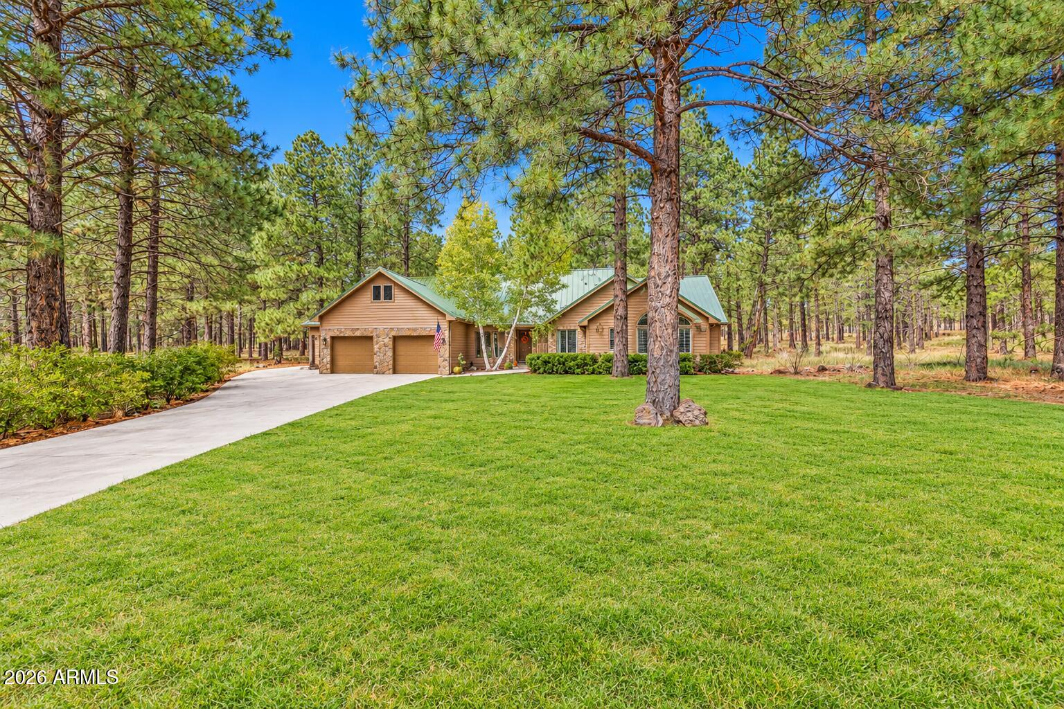 3005 S SURREY Lane