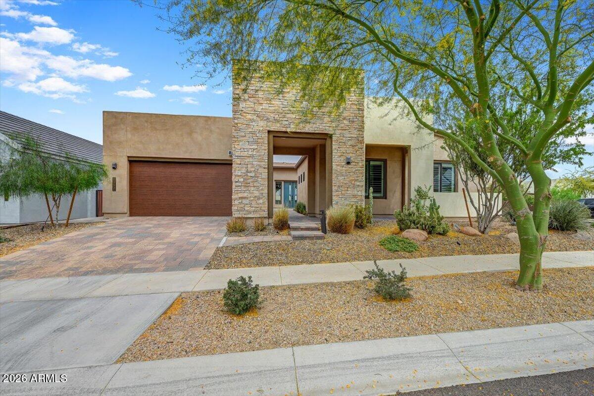 1352 E LA MIRADA Drive