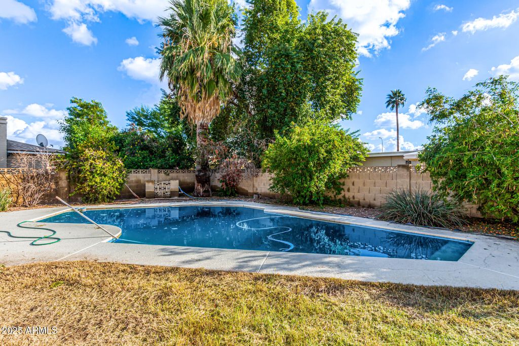 Photo of 4627 W Lane Avenue, Glendale, AZ 85301 (MLS # 6951873)