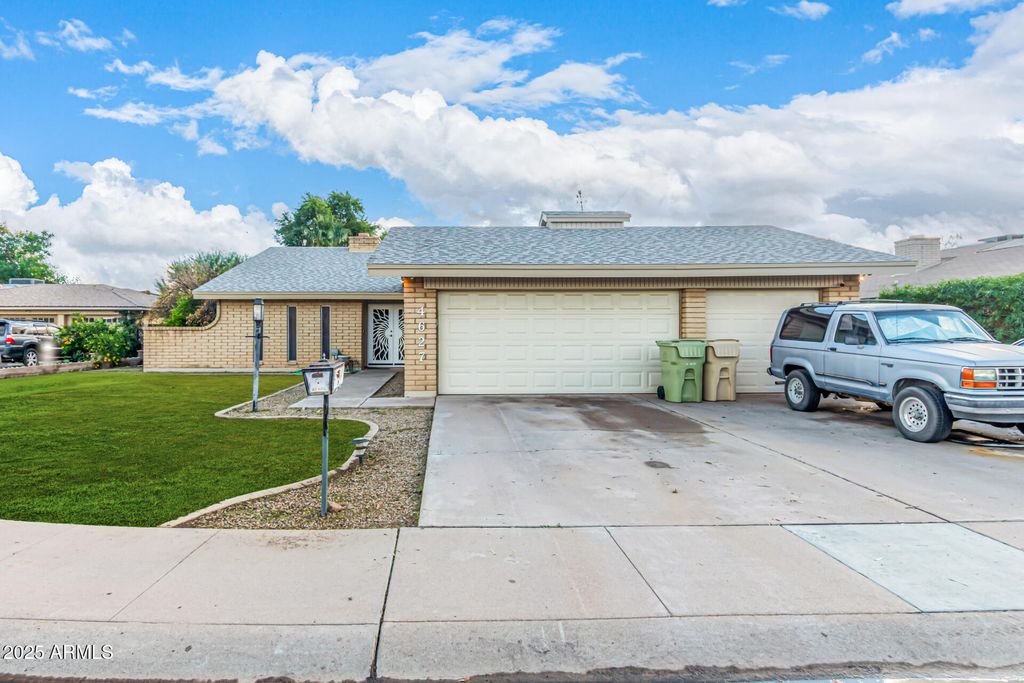 Photo of 4627 W Lane Avenue, Glendale, AZ 85301 (MLS # 6951873)