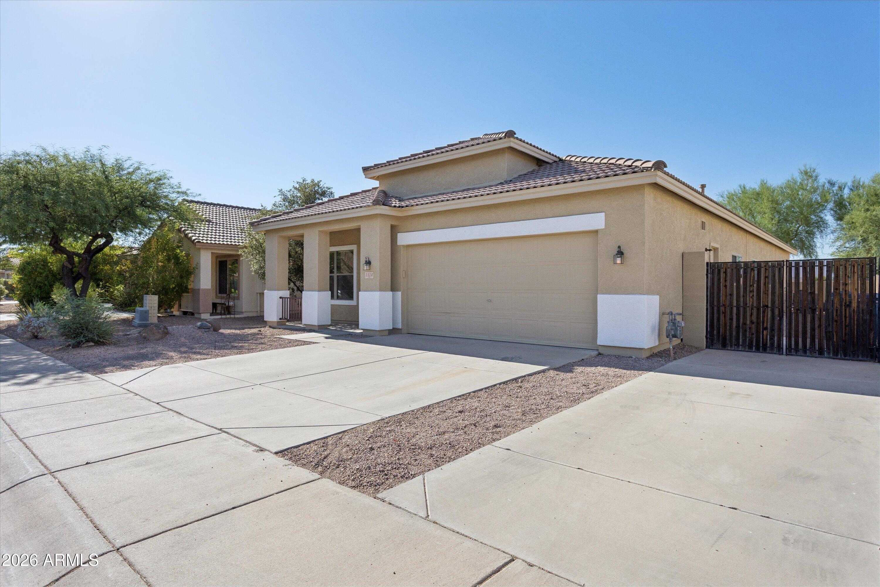 1114 E PEDRO Road