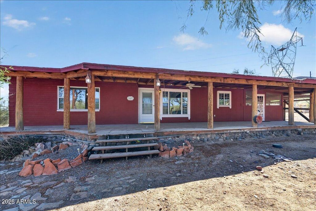 Photo of 602 W Circle Mountain Road, New River, AZ 85087 (MLS # 7047003)