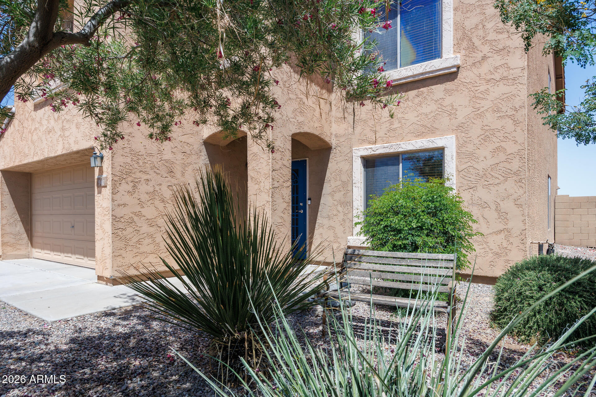940 W ELIZABETH Way