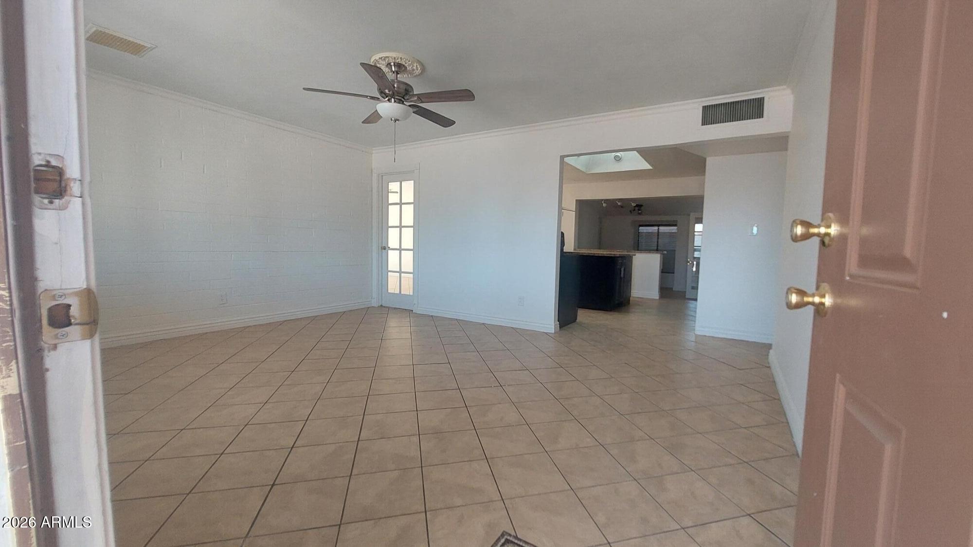 2448 W FREEWAY Lane