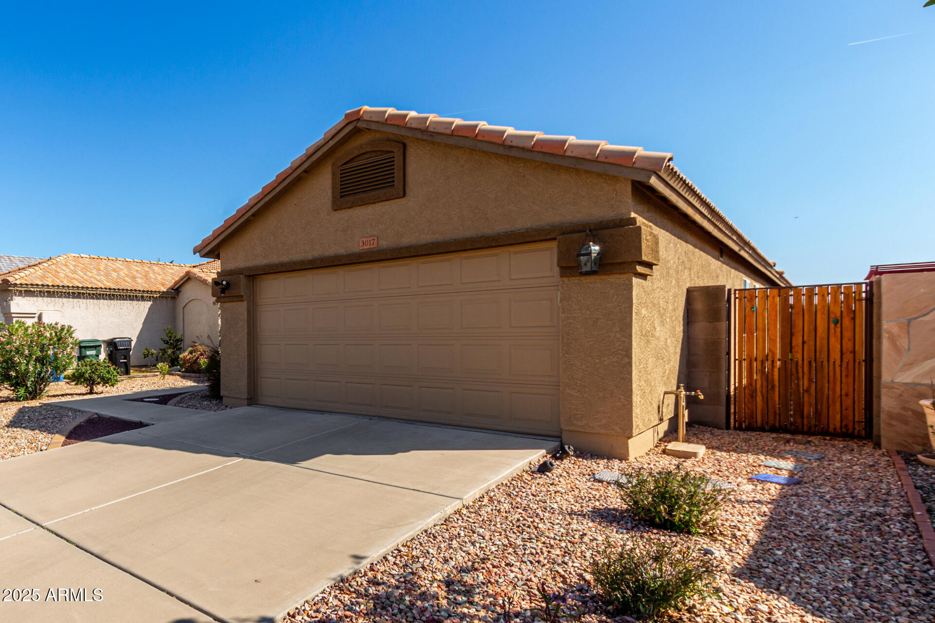 3017 W MATTHEW Drive