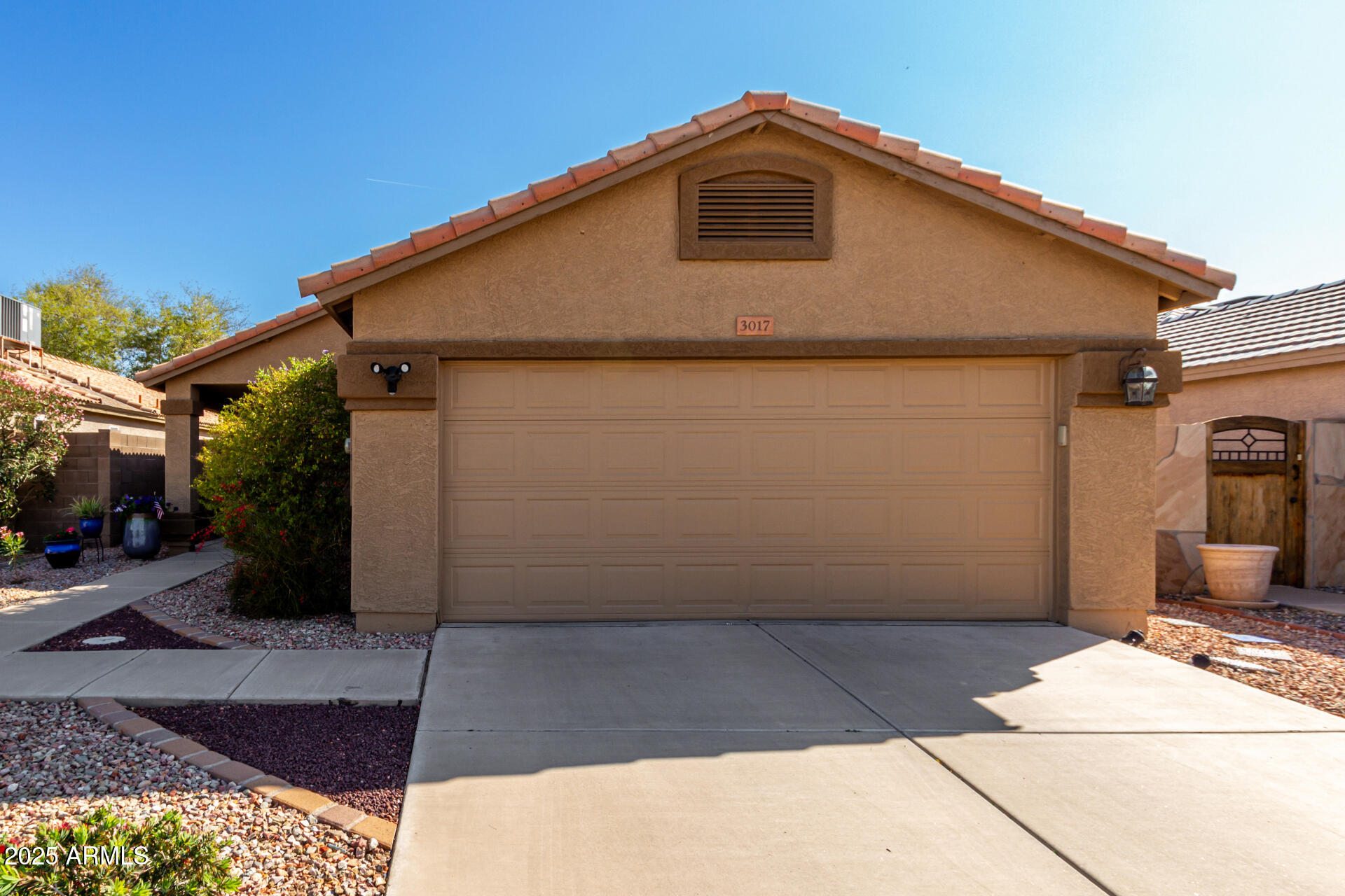 3017 W MATTHEW Drive