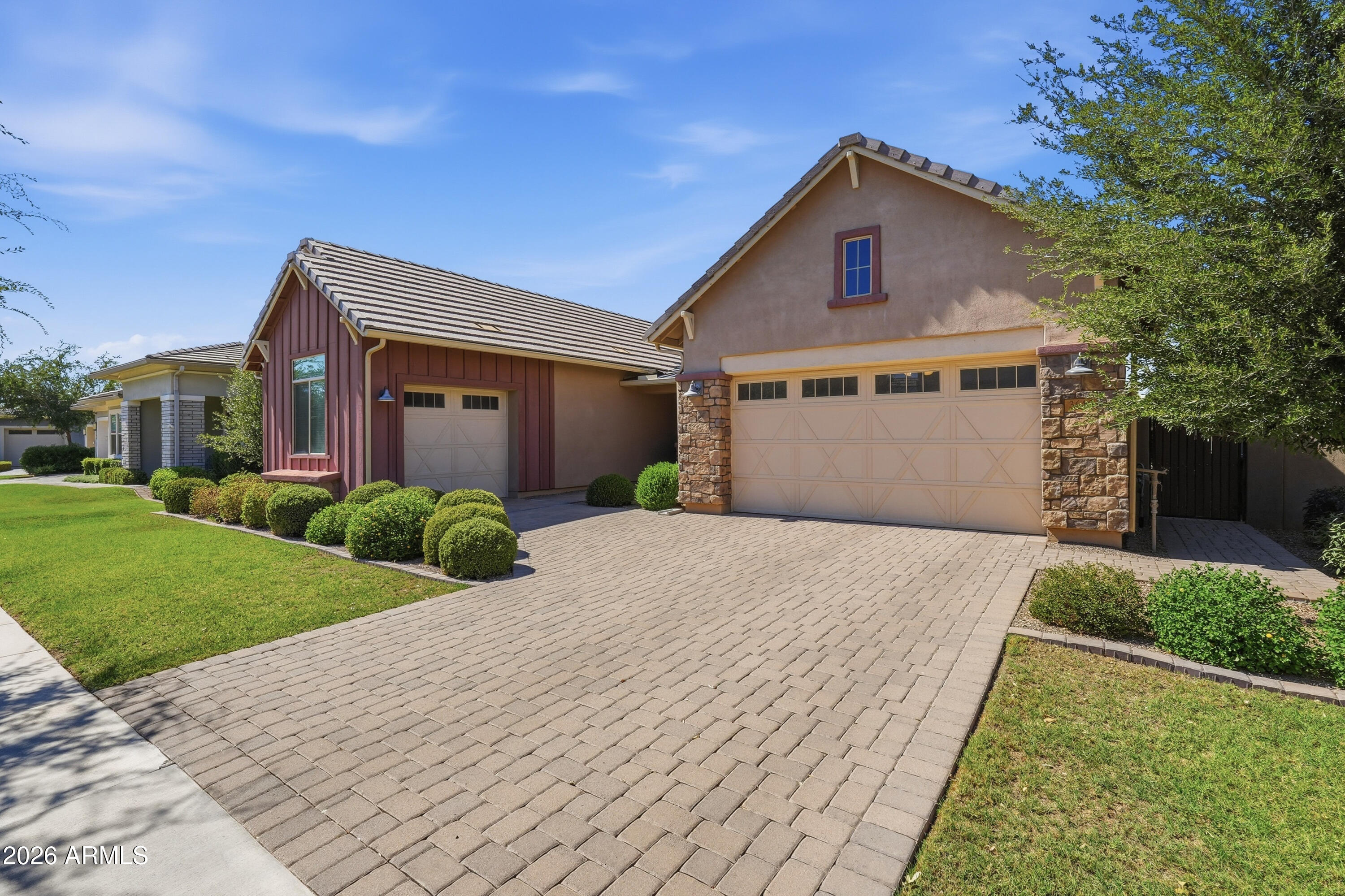 3646 E PINTO Drive