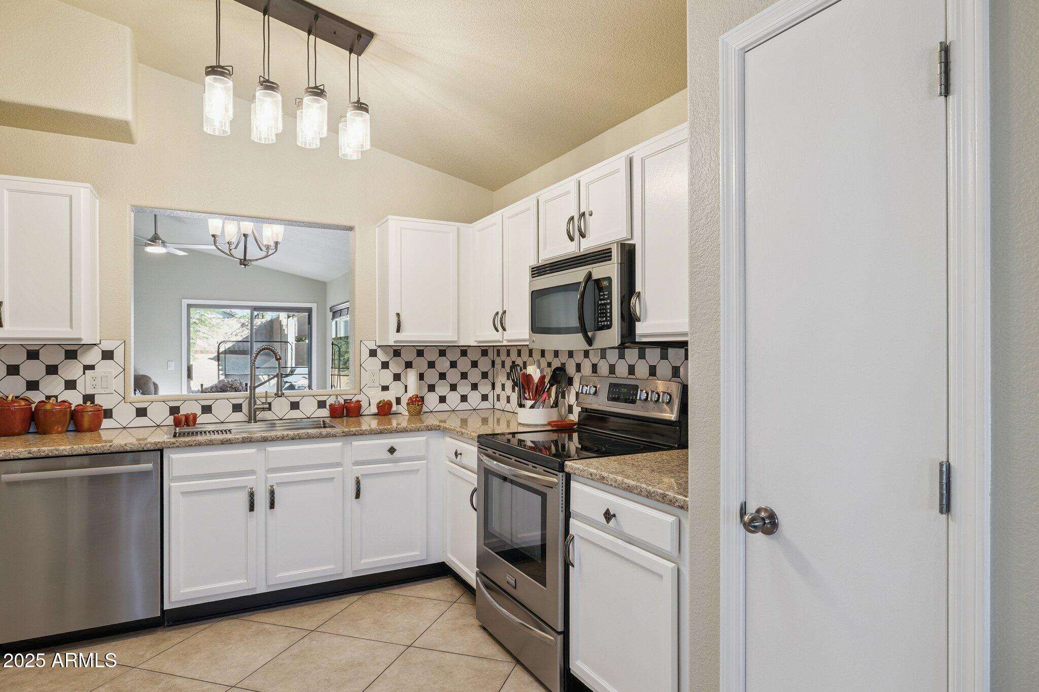 Homes for Sale in Queen Creek Arizona 3 2412 E ROSEMONTE Drive