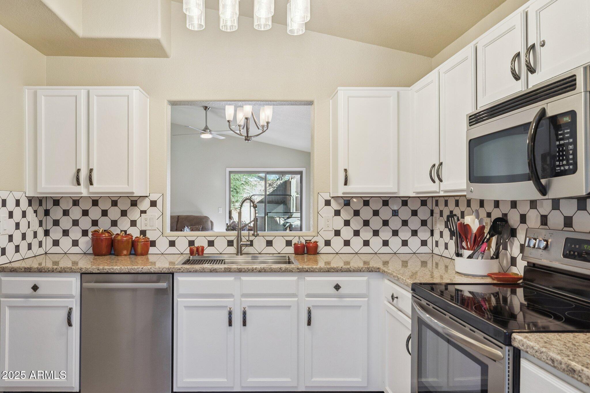 Homes for Sale in Queen Creek Arizona 2 2412 E ROSEMONTE Drive