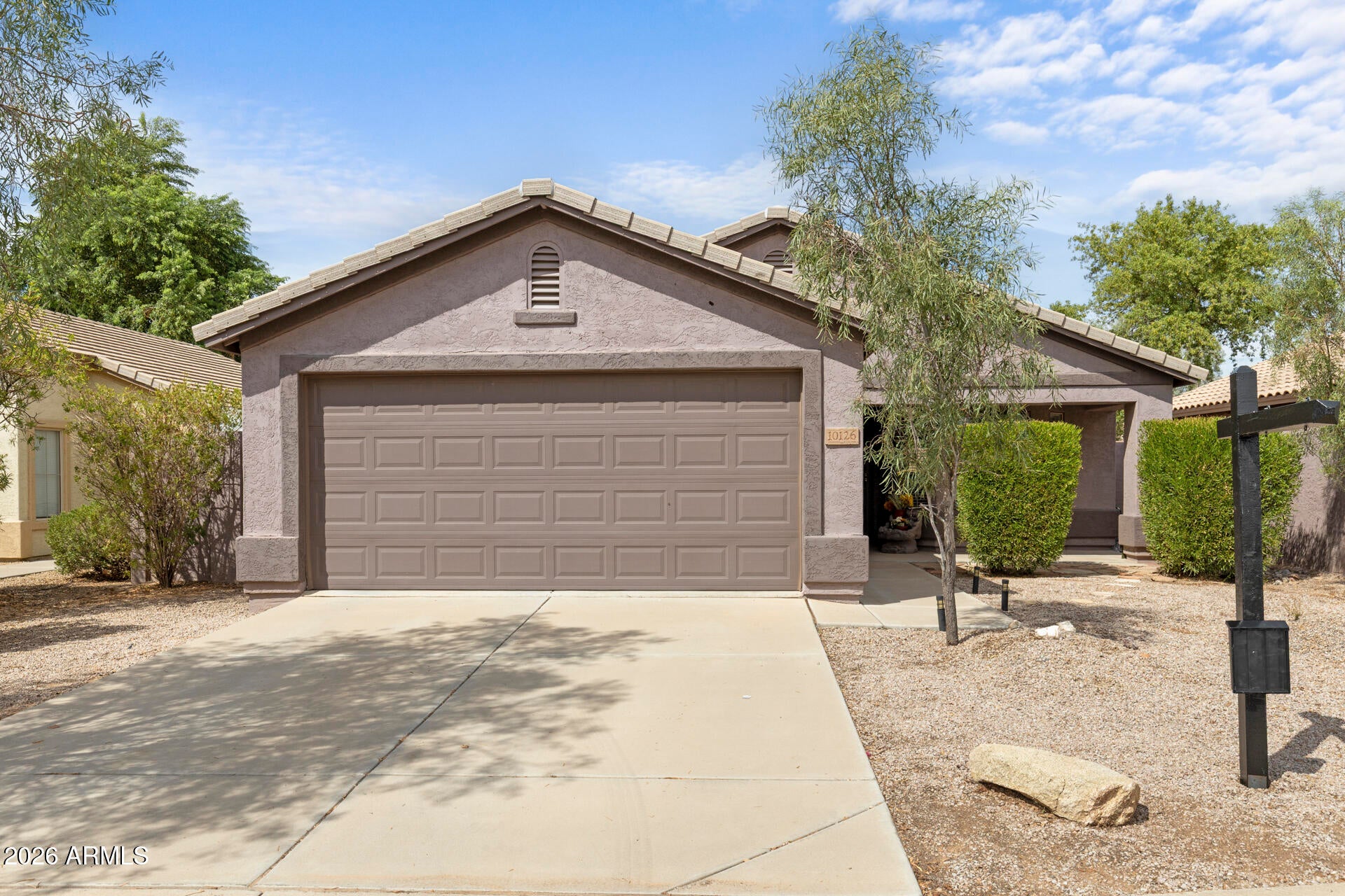 10126 E OBISPO Avenue
