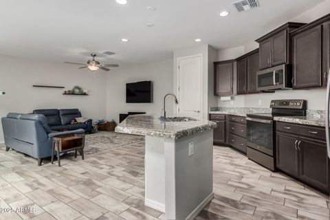 2566 S BETTY Street Gilbert AZ 85295