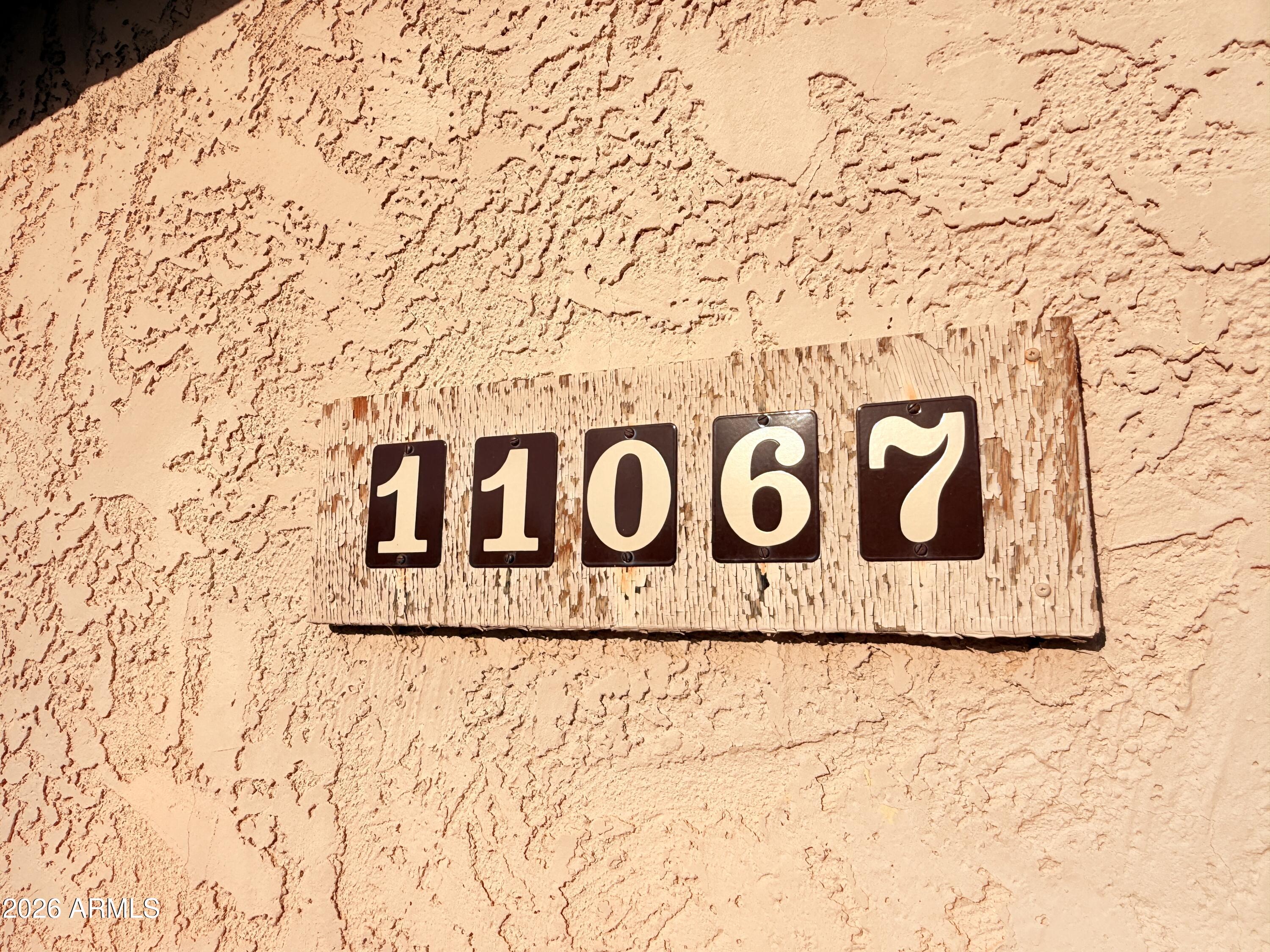 11067 N VALLEY Drive