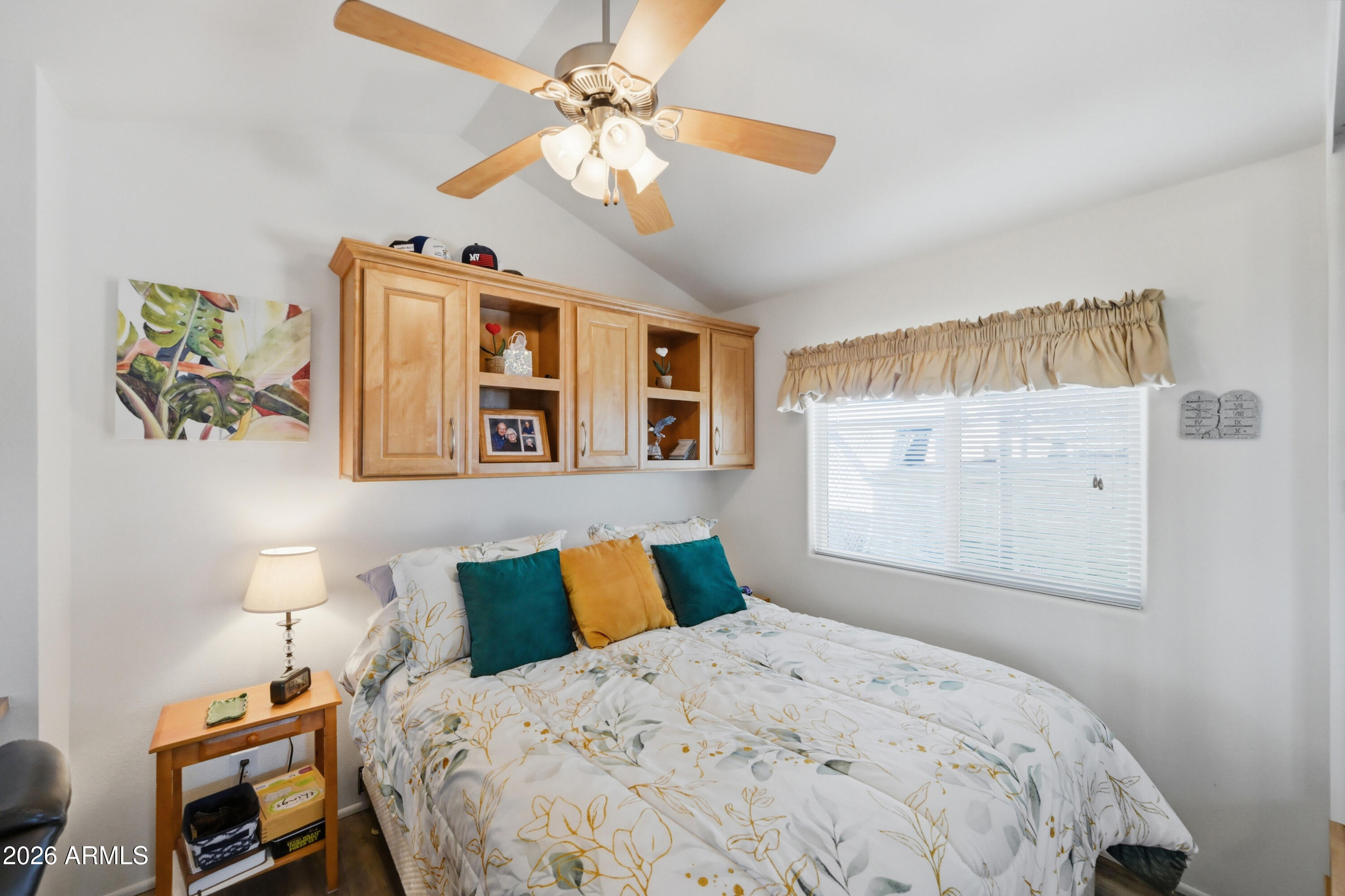 116 E MESQUITE Drive