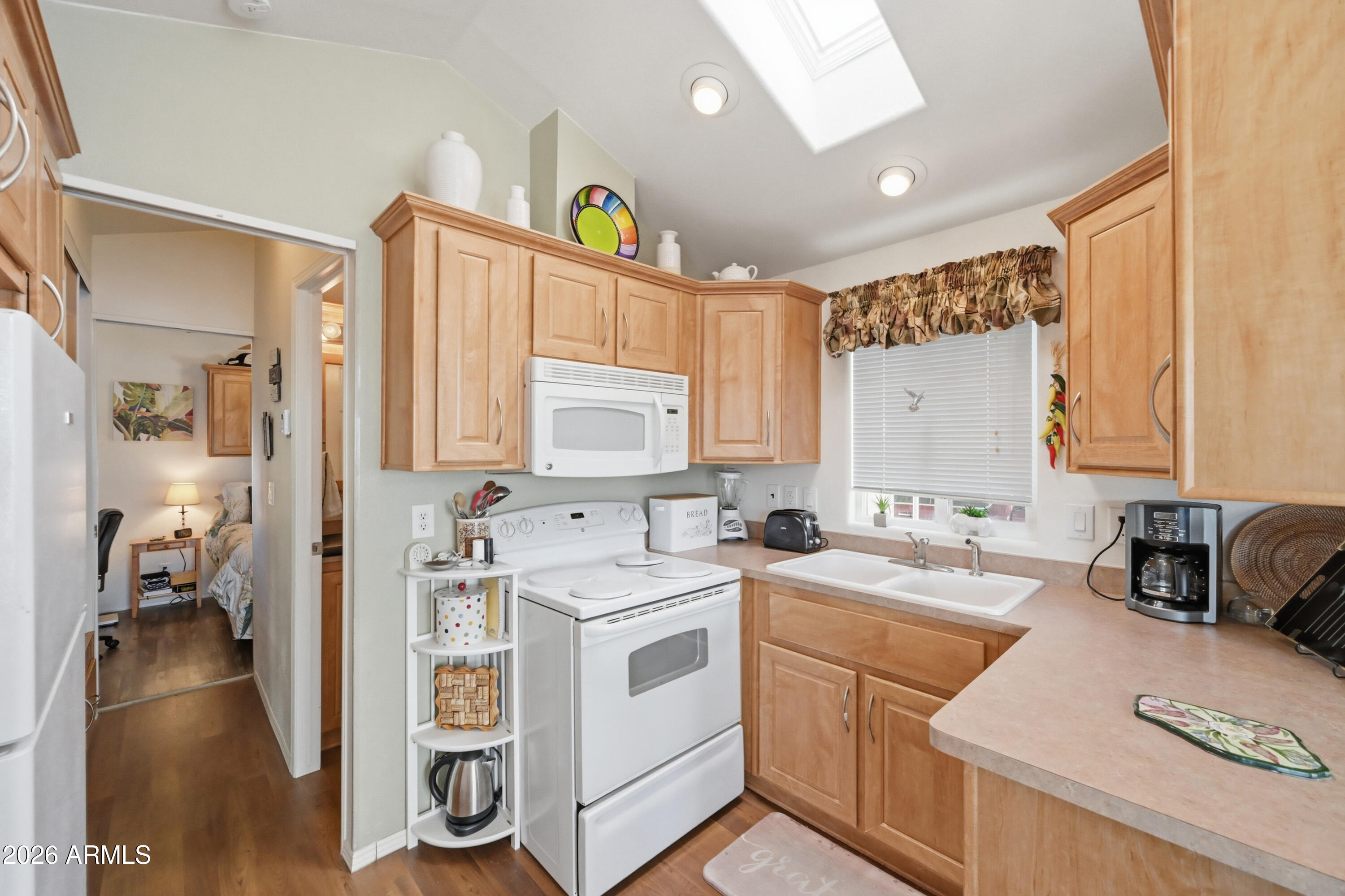 116 E MESQUITE Drive