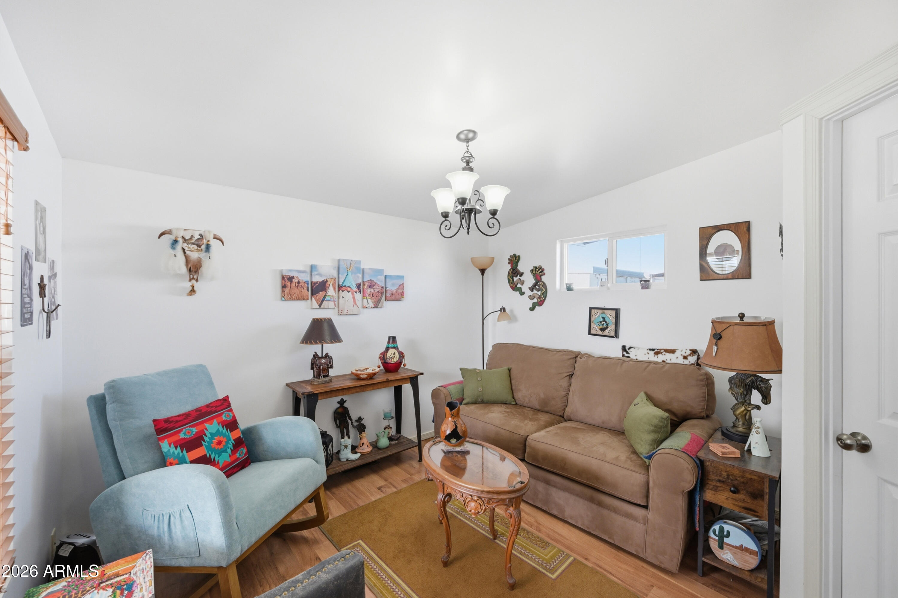 116 E MESQUITE Drive