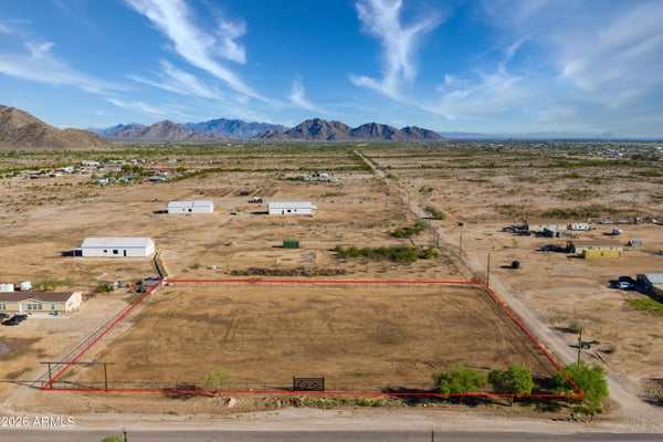 53178 W MILLER RD, MARICOPA, AZ 85139 - Image 113d0044d77307f06bbfa5a8f4fabb0f/4028332386