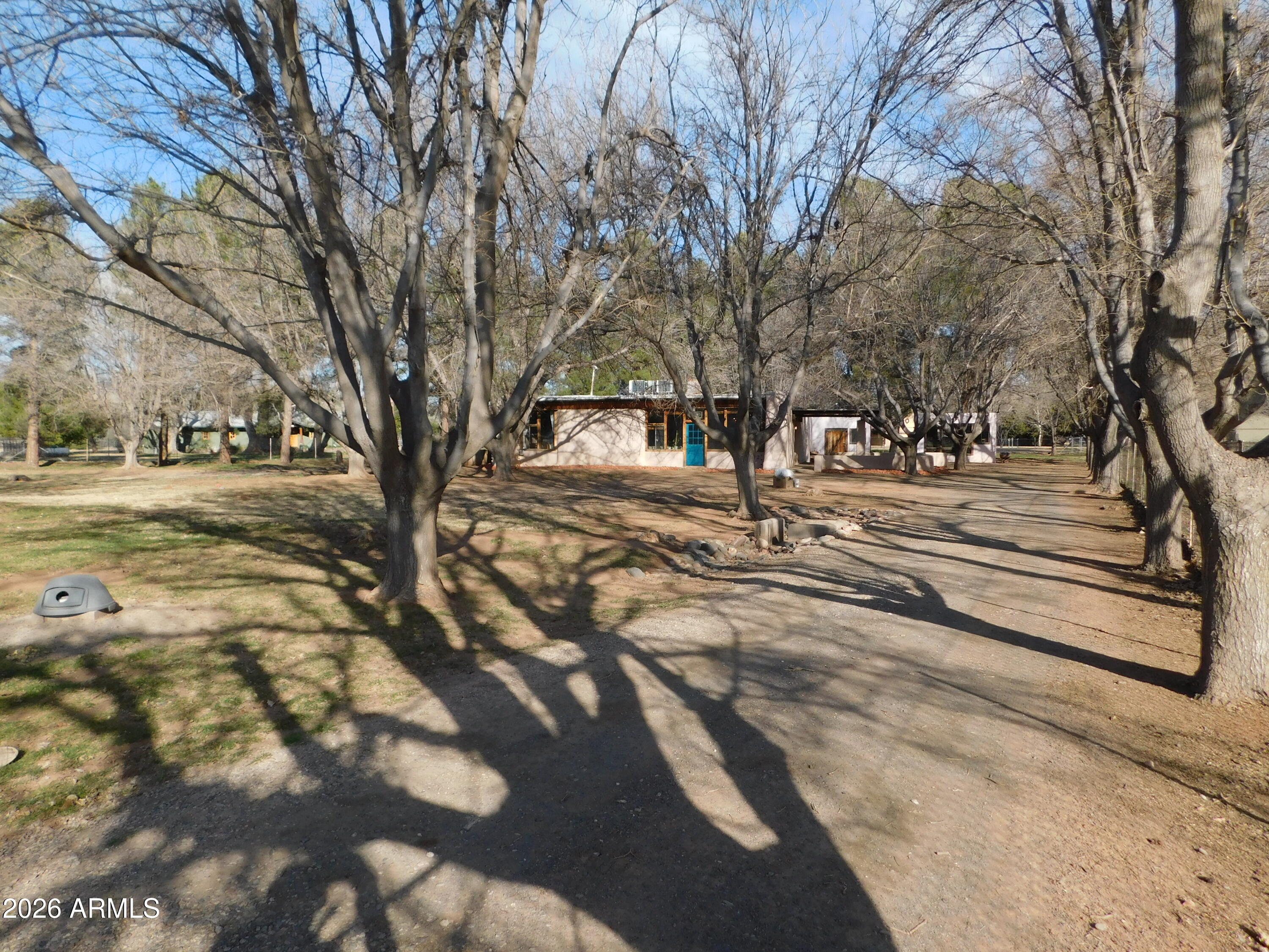 602 W PHEASANT RUN Circle