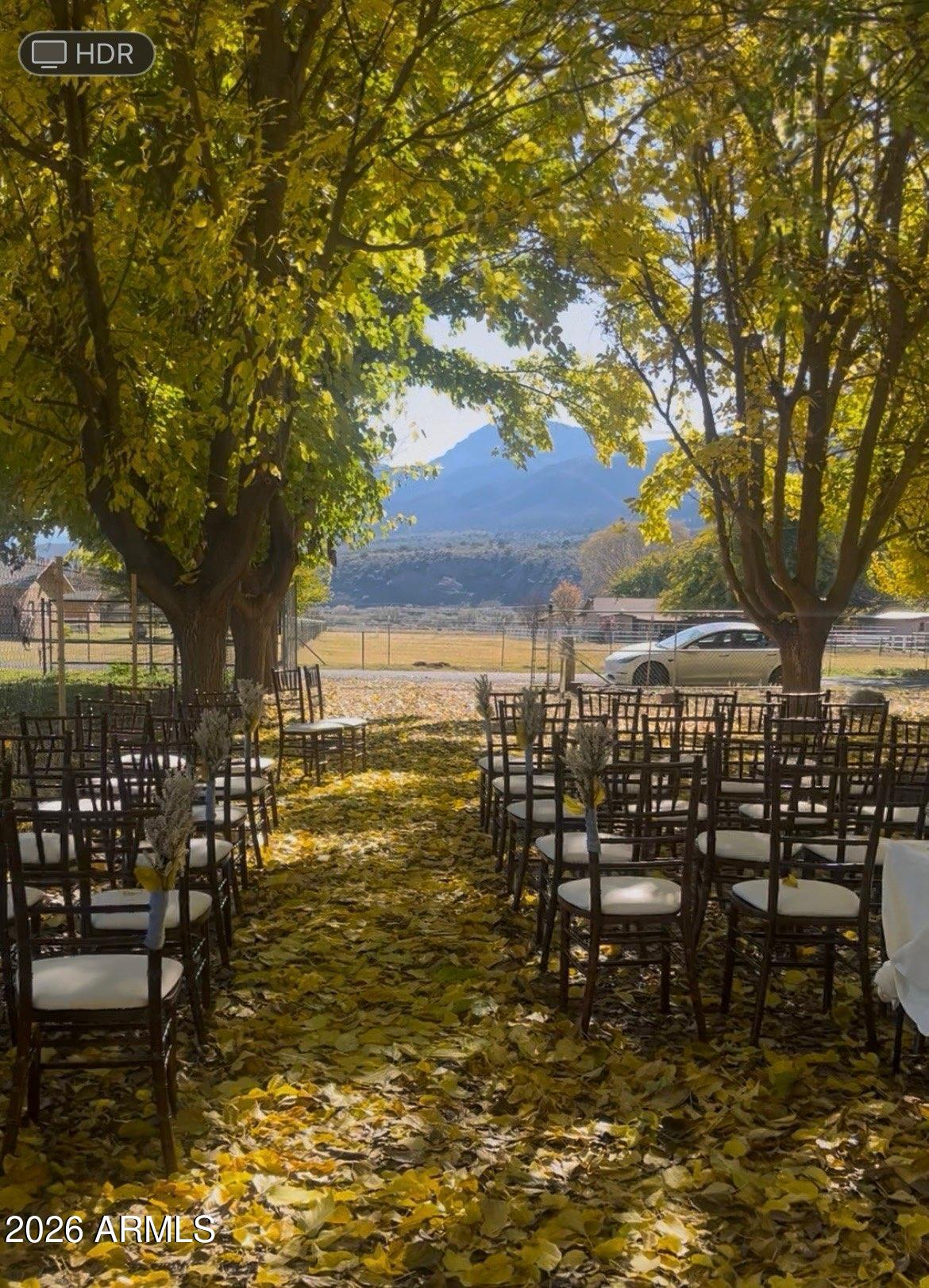 602 W PHEASANT RUN Circle