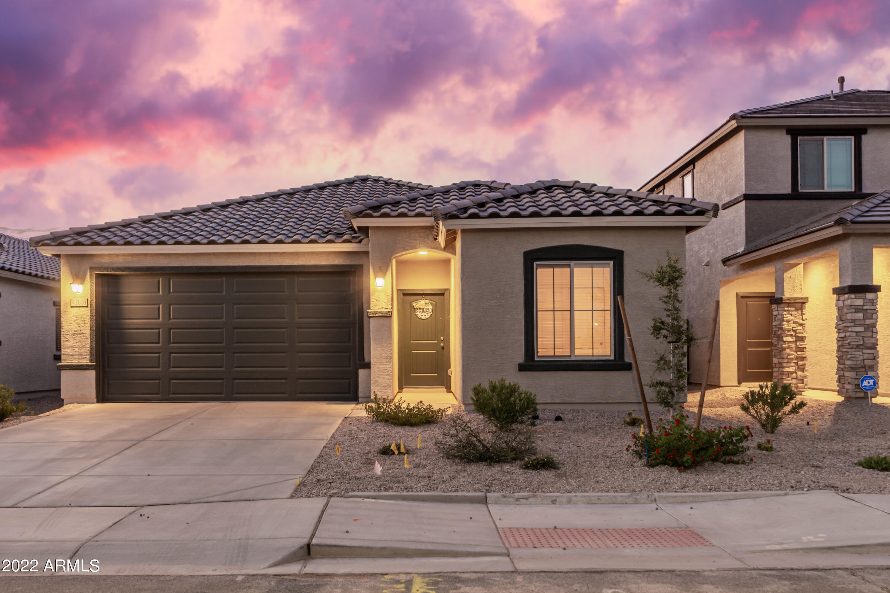 Properties 1 43606 W JUNIPER Avenue