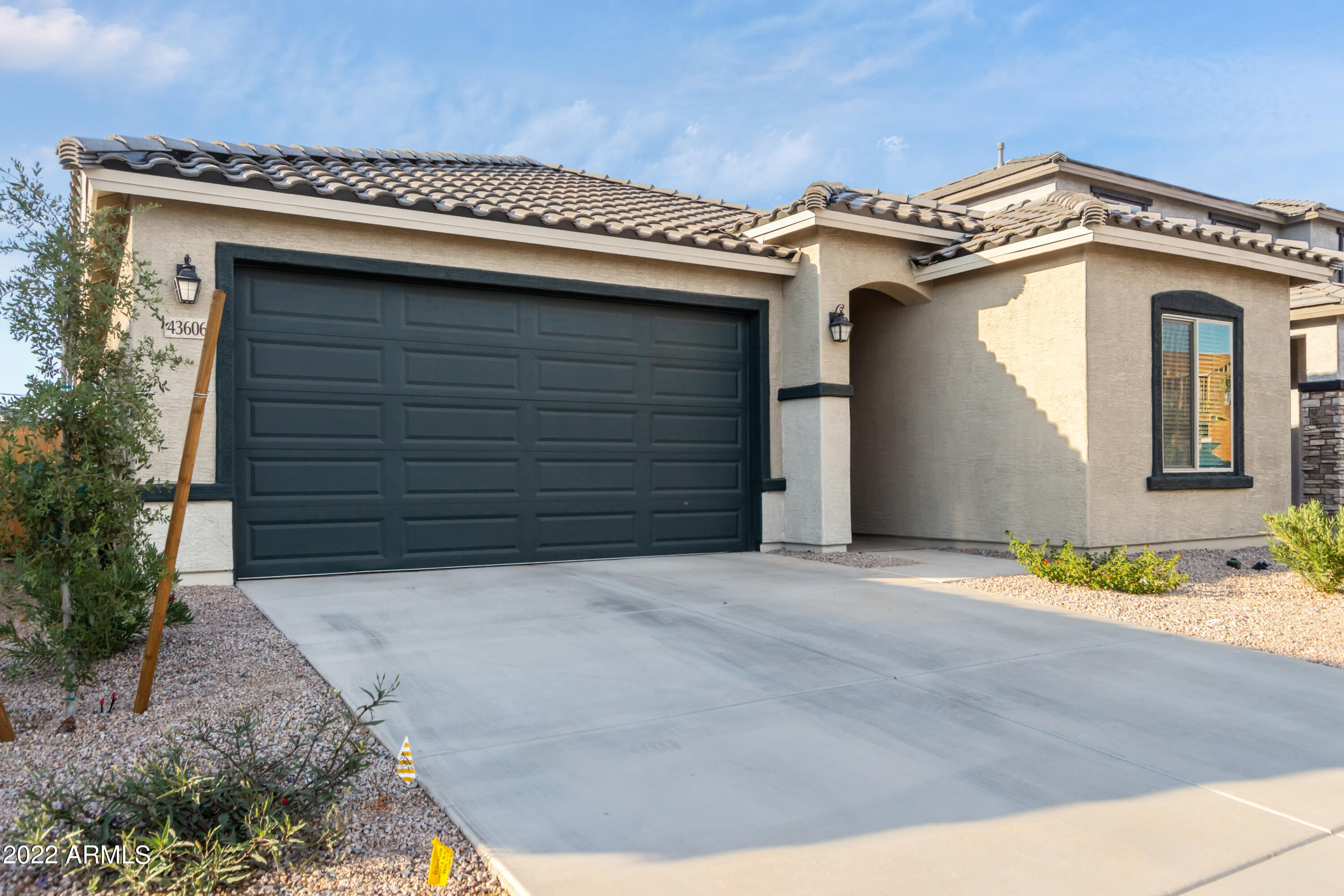 Properties 3 43606 W JUNIPER Avenue