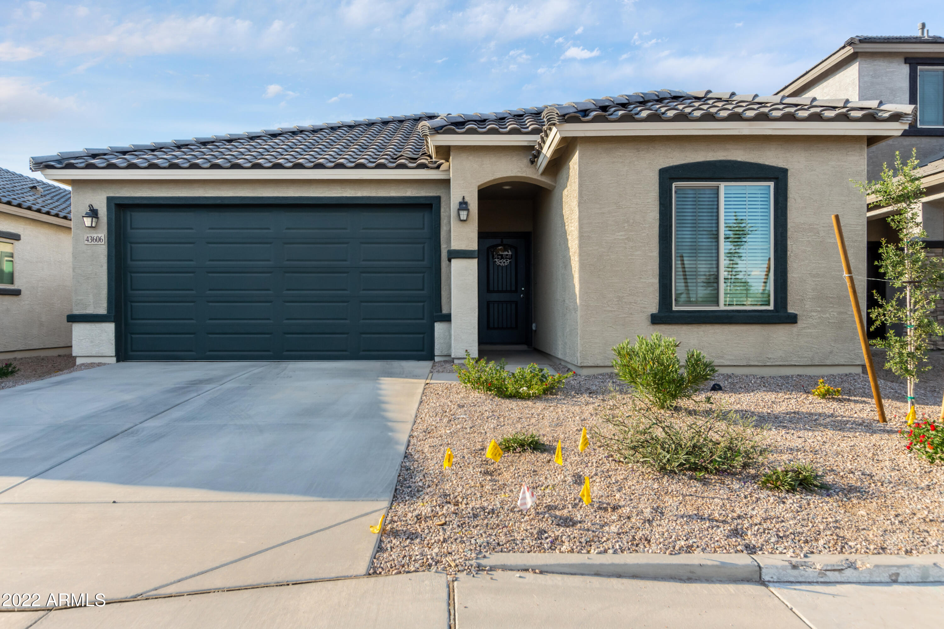 Properties 4 43606 W JUNIPER Avenue