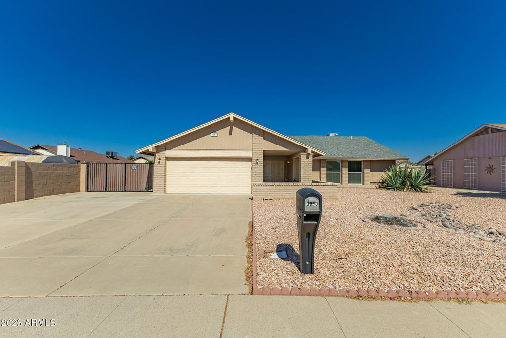 Photo of 3850 W Bluefield Avenue, Glendale, AZ 85308 (MLS # 6993048)