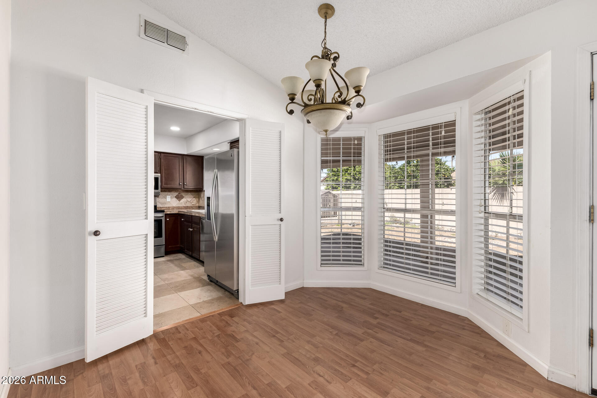 3850 W BLUEFIELD Avenue