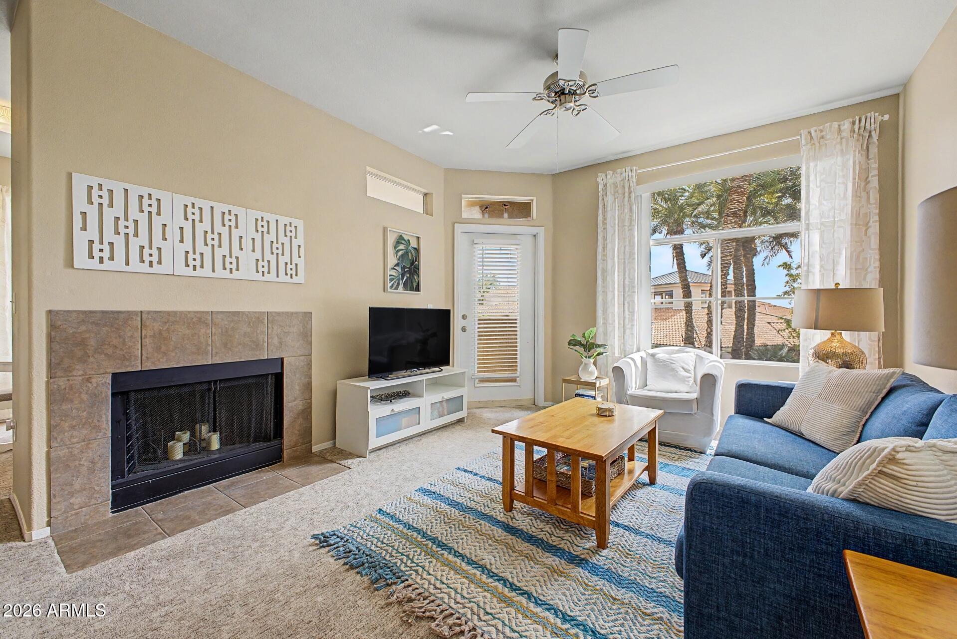 3830 E LAKEWOOD Parkway 2117