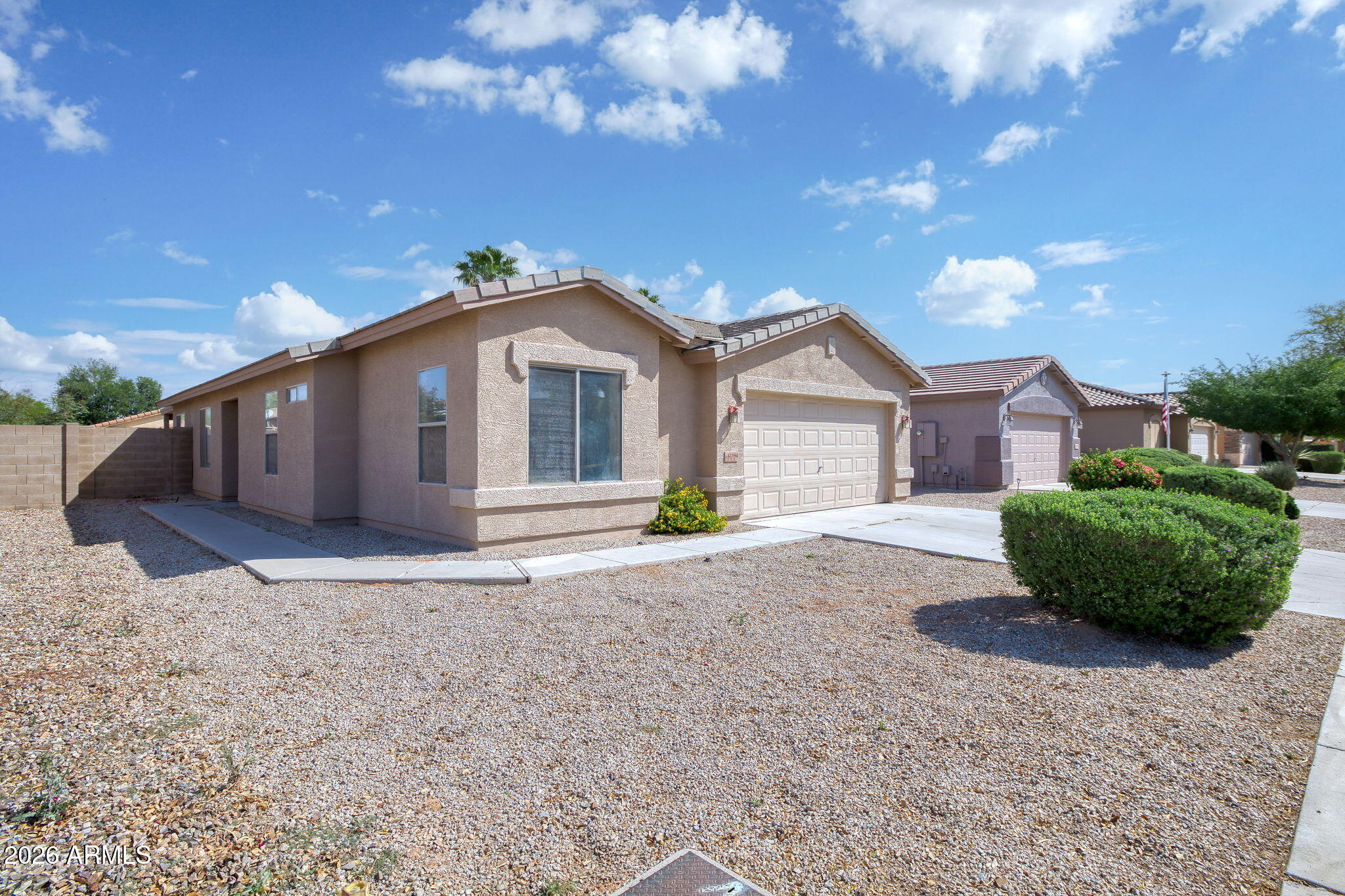 42394 W OAKLAND Drive