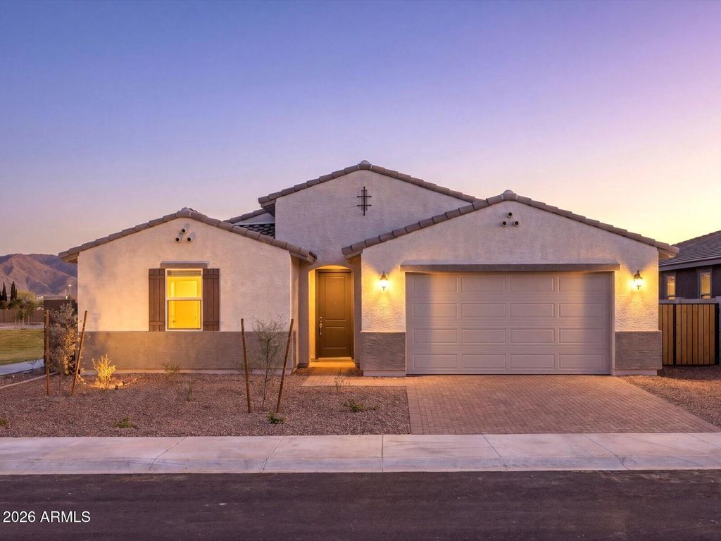 Photo of 8066 N 185th Drive, Waddell, AZ 85355 (MLS # 6986955)