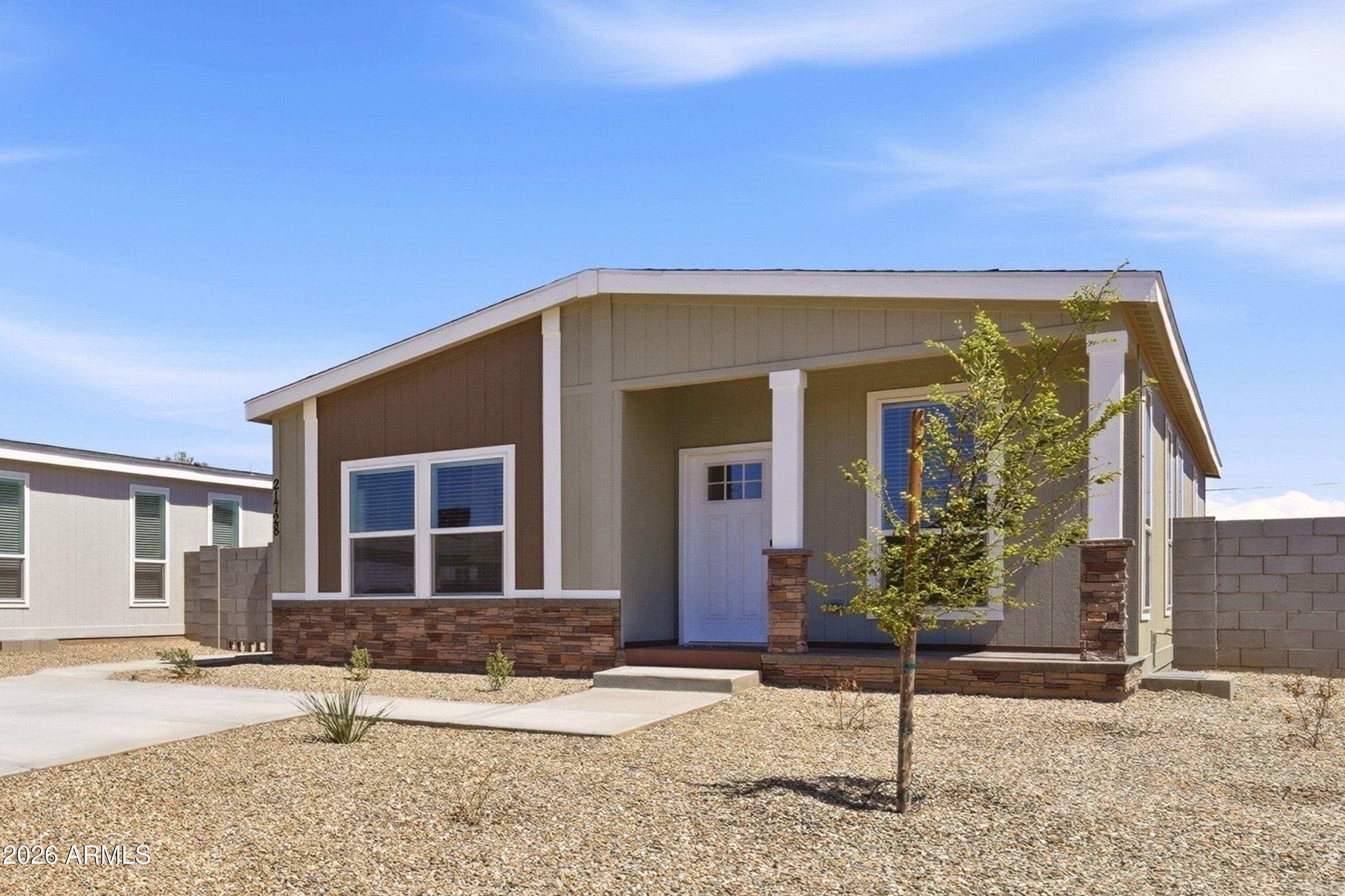 21728 W ROOSEVELT Avenue