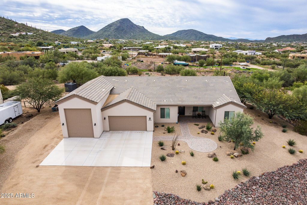 Photo of 2049 E Gaffney Road, New River, AZ 85087 (MLS # 6951883)
