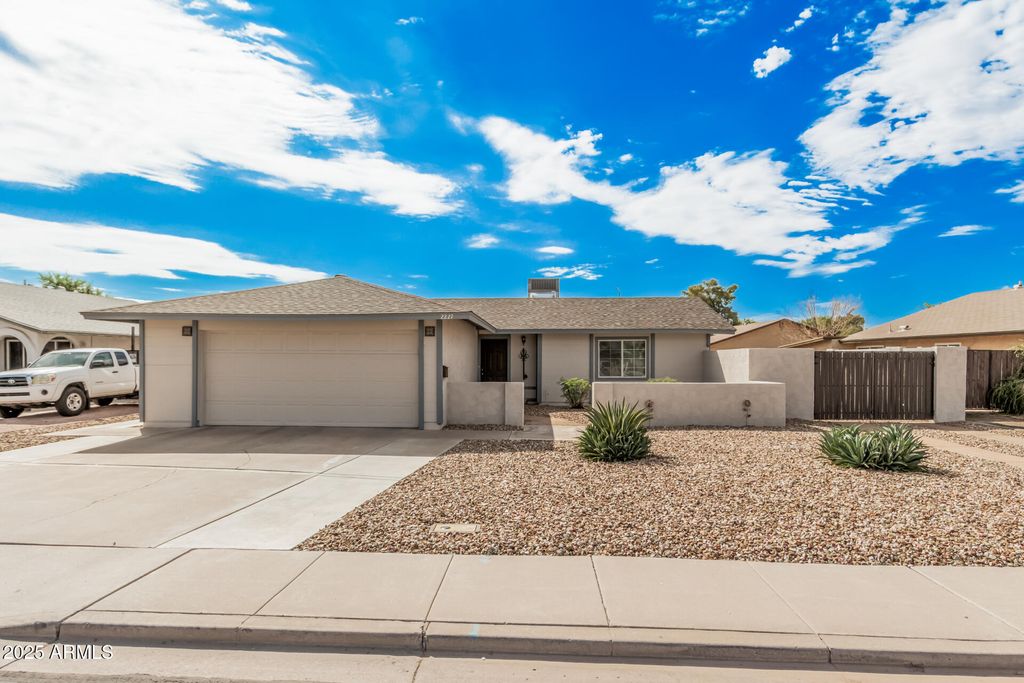 Photo of 2227 W El Moro Avenue, Mesa, AZ 85202 (MLS # 6931959)