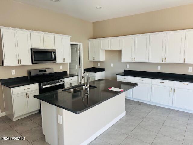 40957 W SHAVER Drive