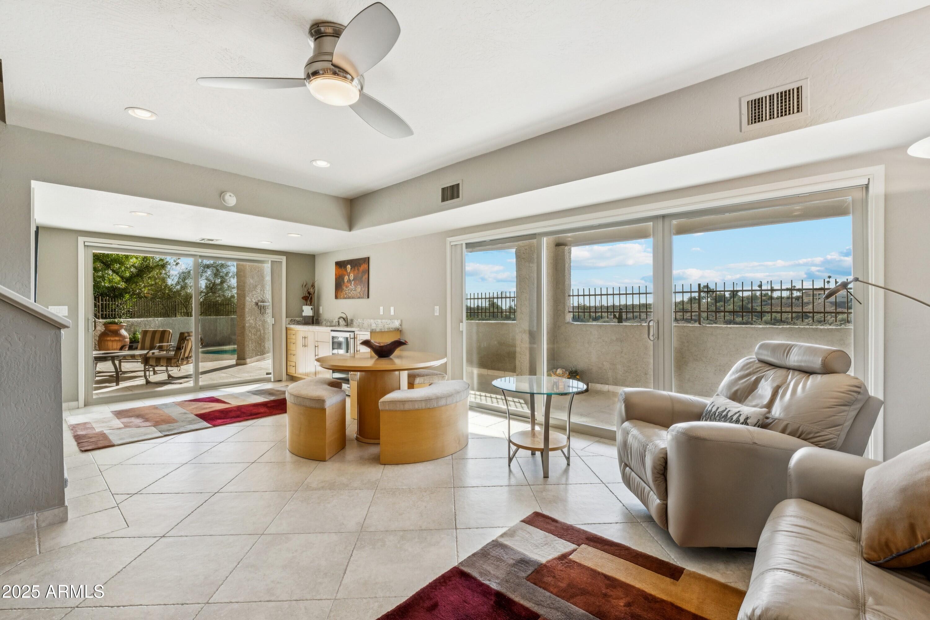 FOUNTAIN HILLS 605-A LT 24 BK 1 LT 14,15 BLK 2 - Residential