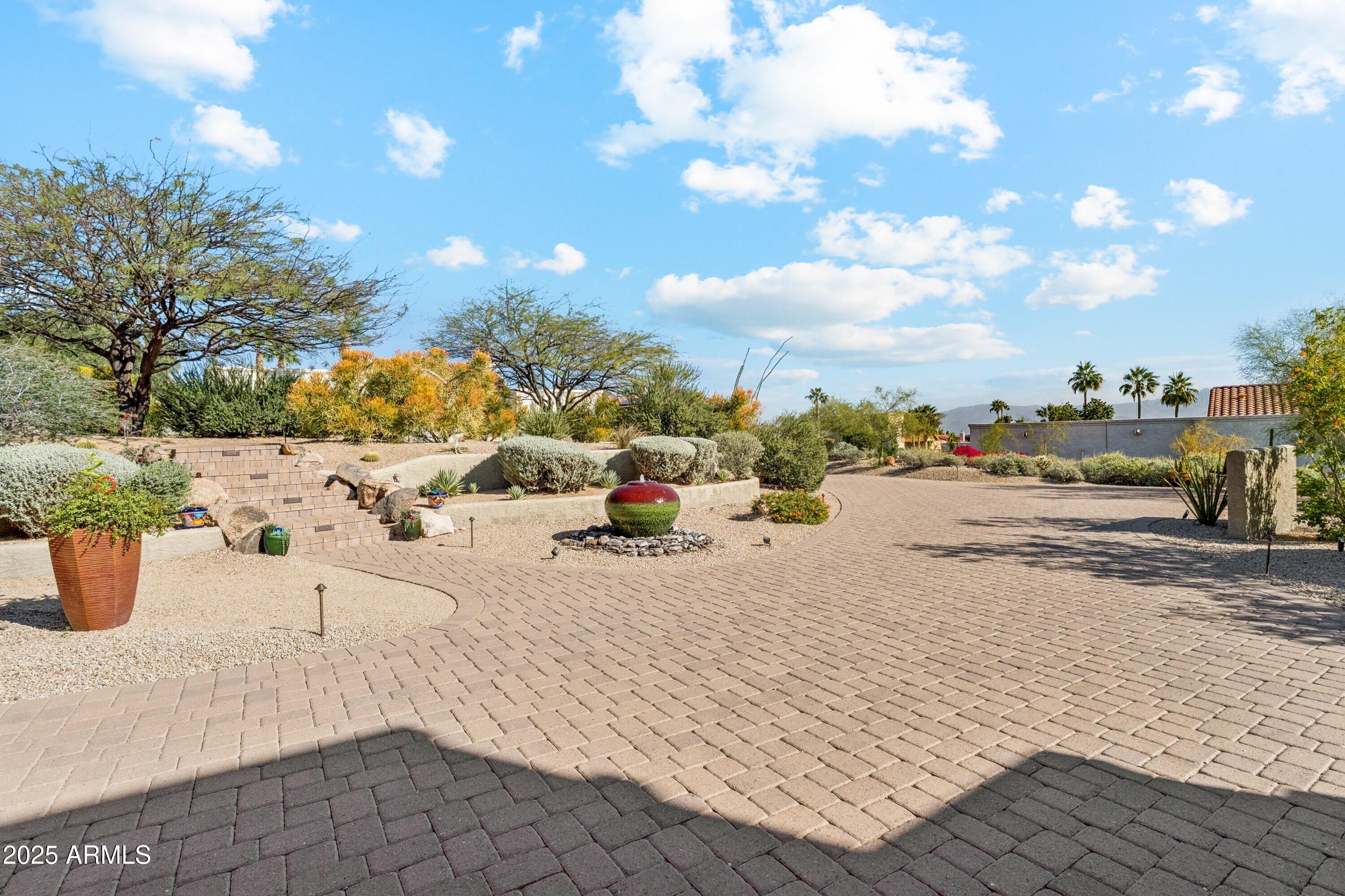 FOUNTAIN HILLS 605-A LT 24 BK 1 LT 14,15 BLK 2 - Residential