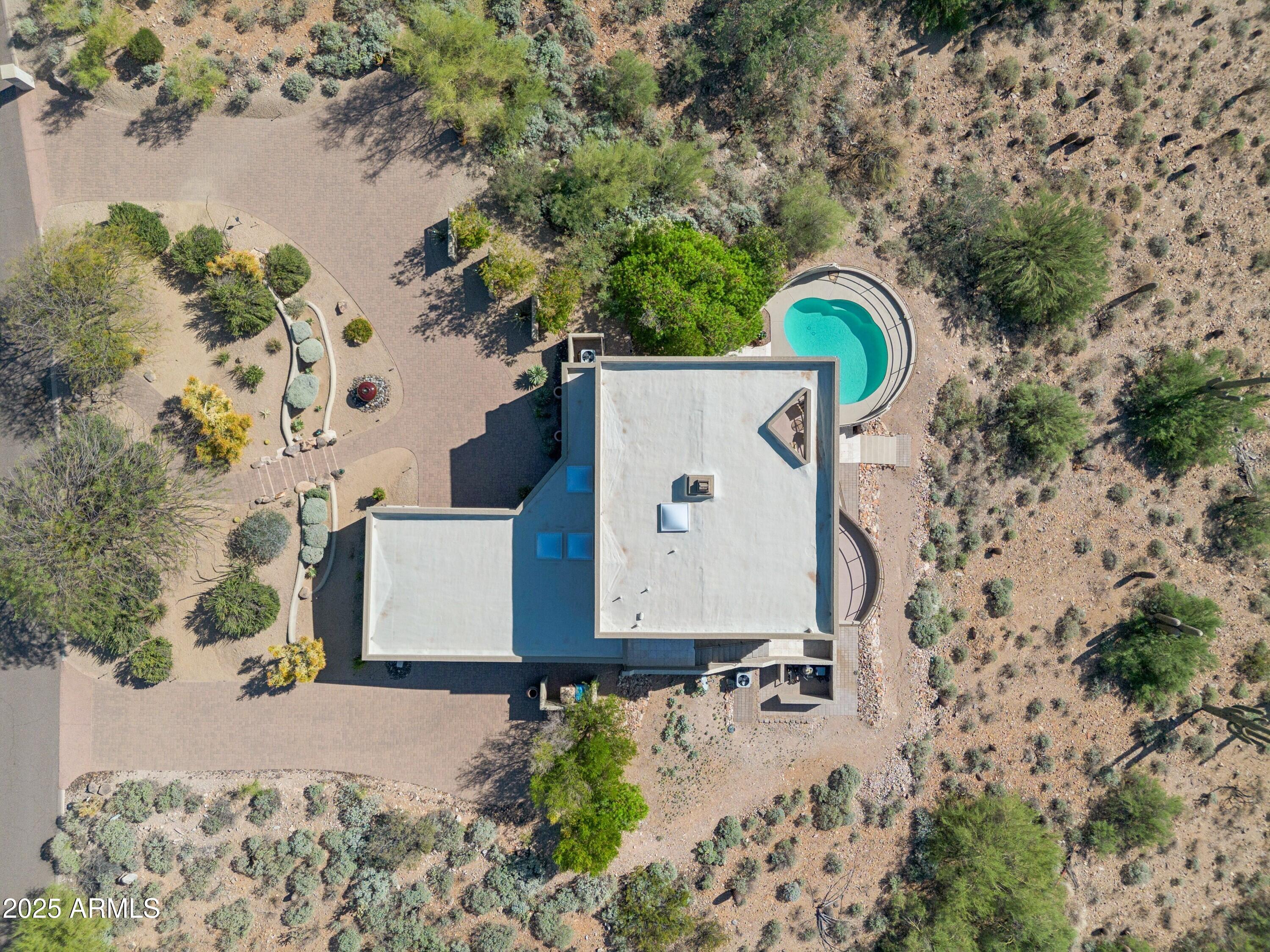 FOUNTAIN HILLS 605-A LT 24 BK 1 LT 14,15 BLK 2 - Residential