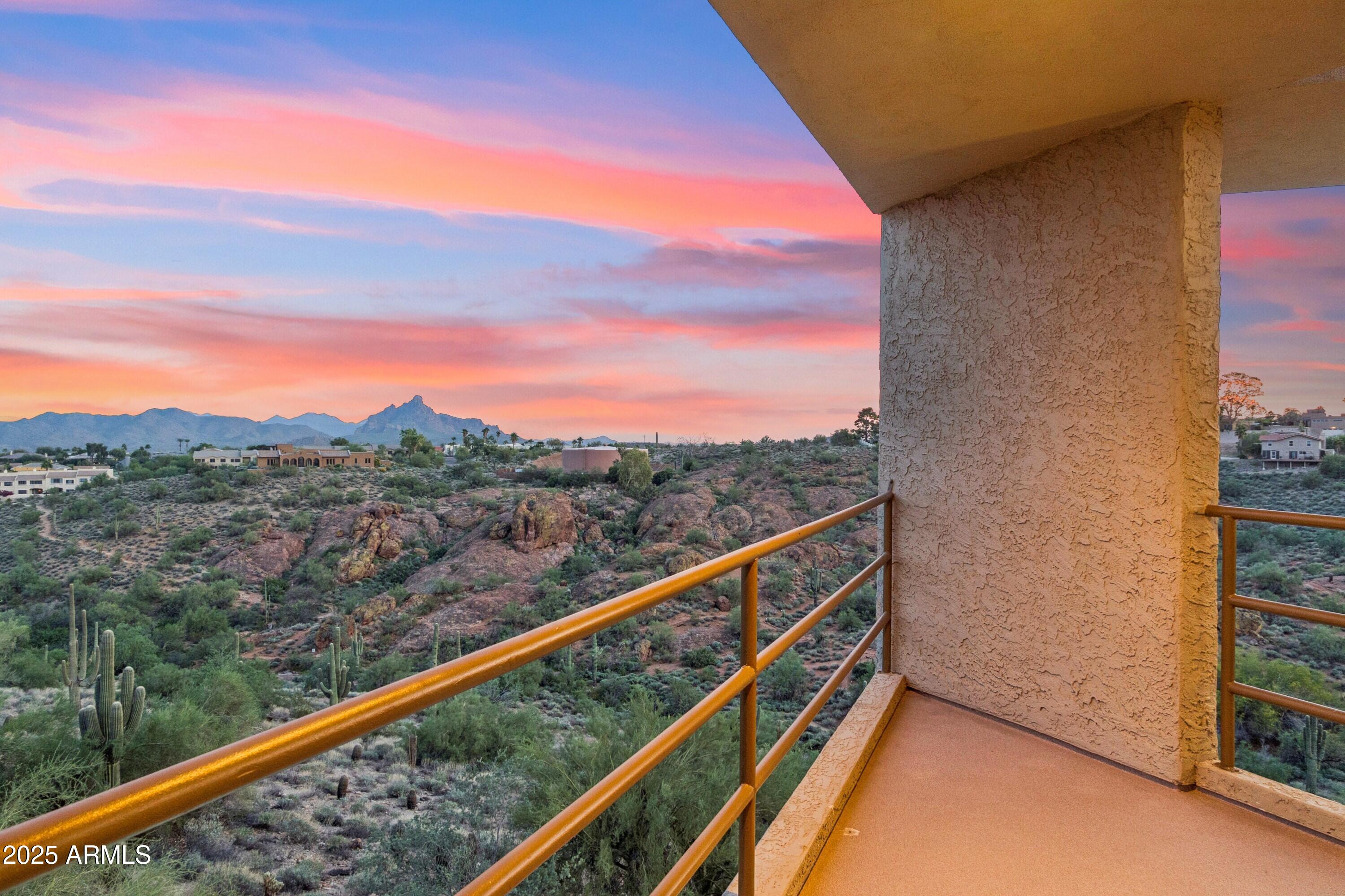 FOUNTAIN HILLS 605-A LT 24 BK 1 LT 14,15 BLK 2 - Residential