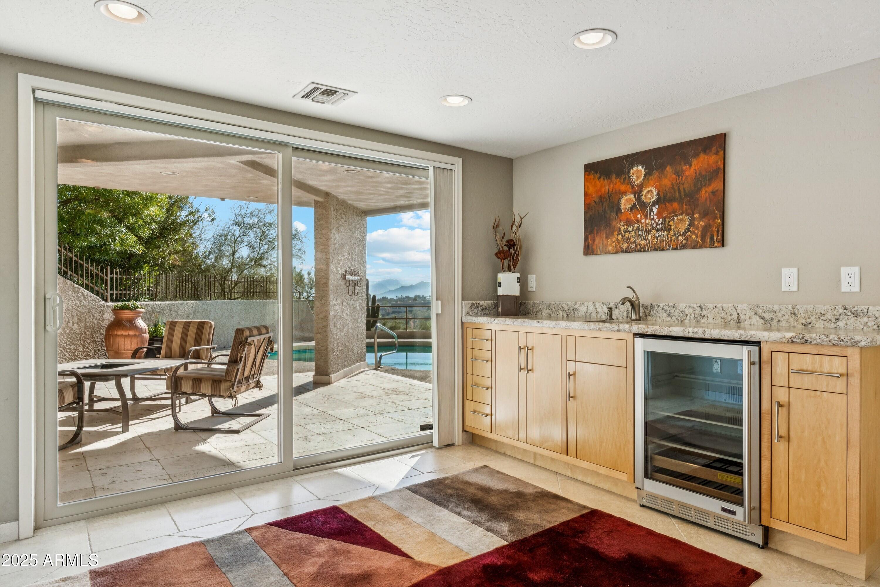 FOUNTAIN HILLS 605-A LT 24 BK 1 LT 14,15 BLK 2 - Residential