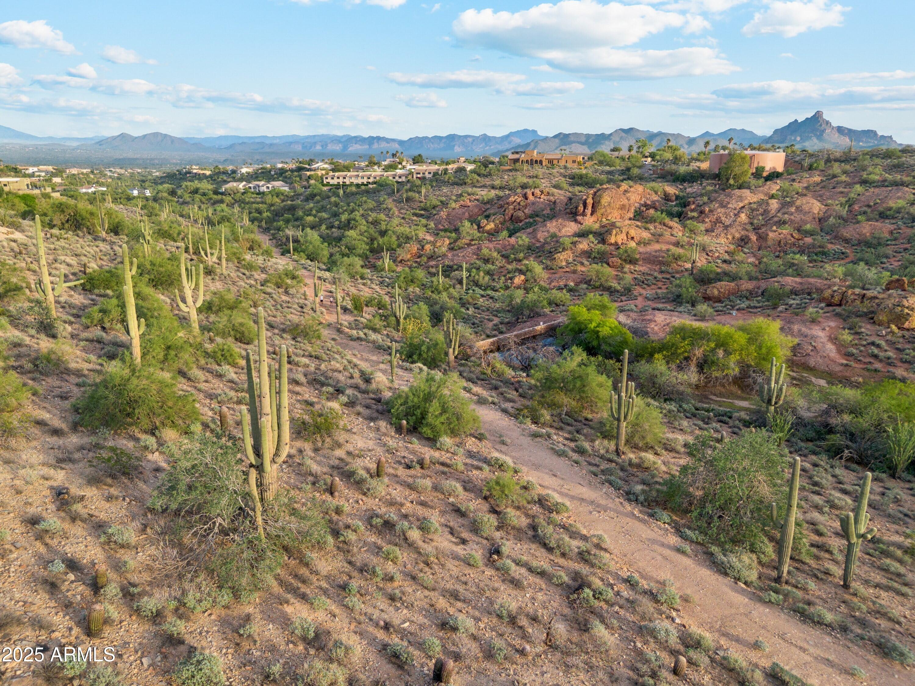 FOUNTAIN HILLS 605-A LT 24 BK 1 LT 14,15 BLK 2 - Residential