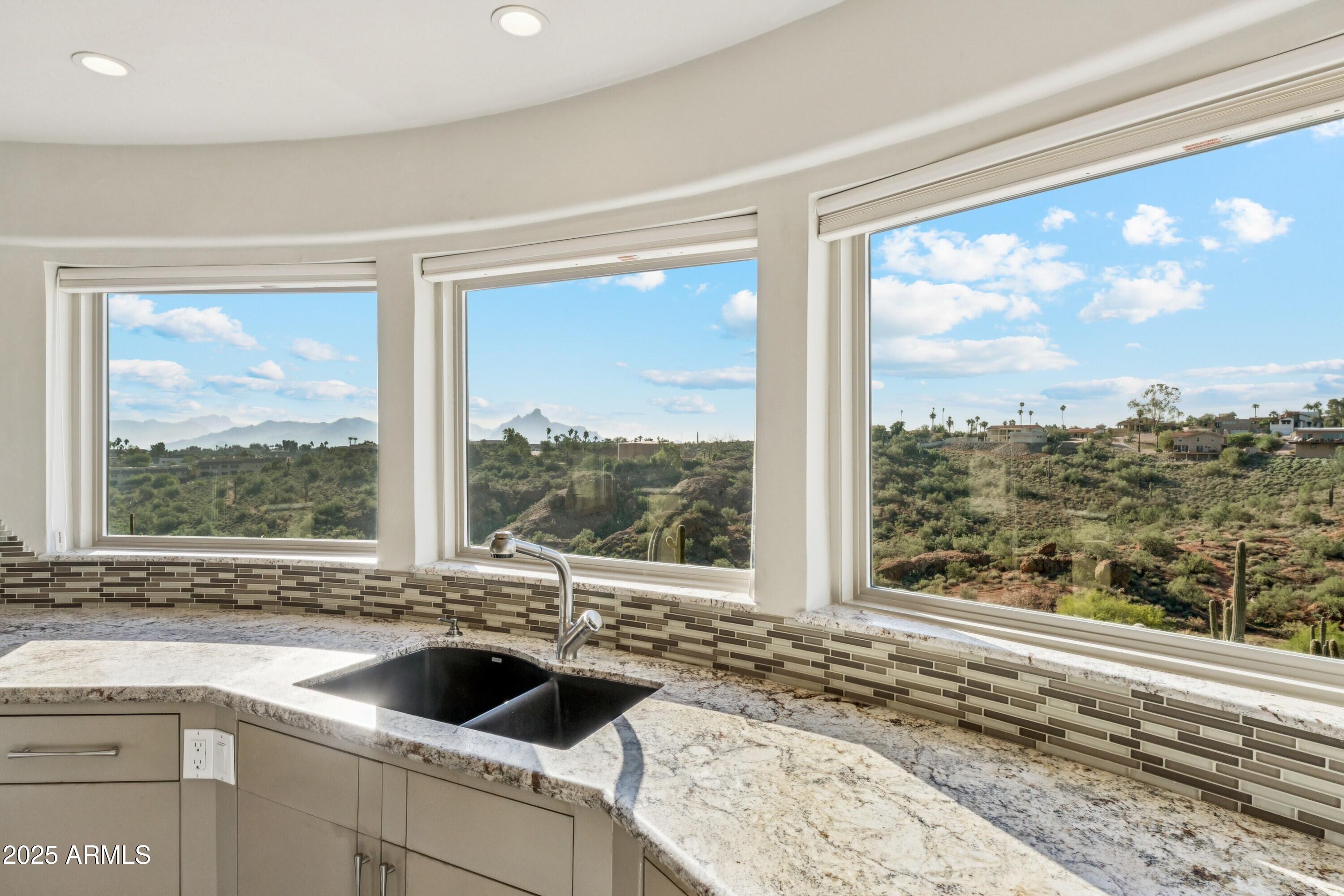 FOUNTAIN HILLS 605-A LT 24 BK 1 LT 14,15 BLK 2 - Residential