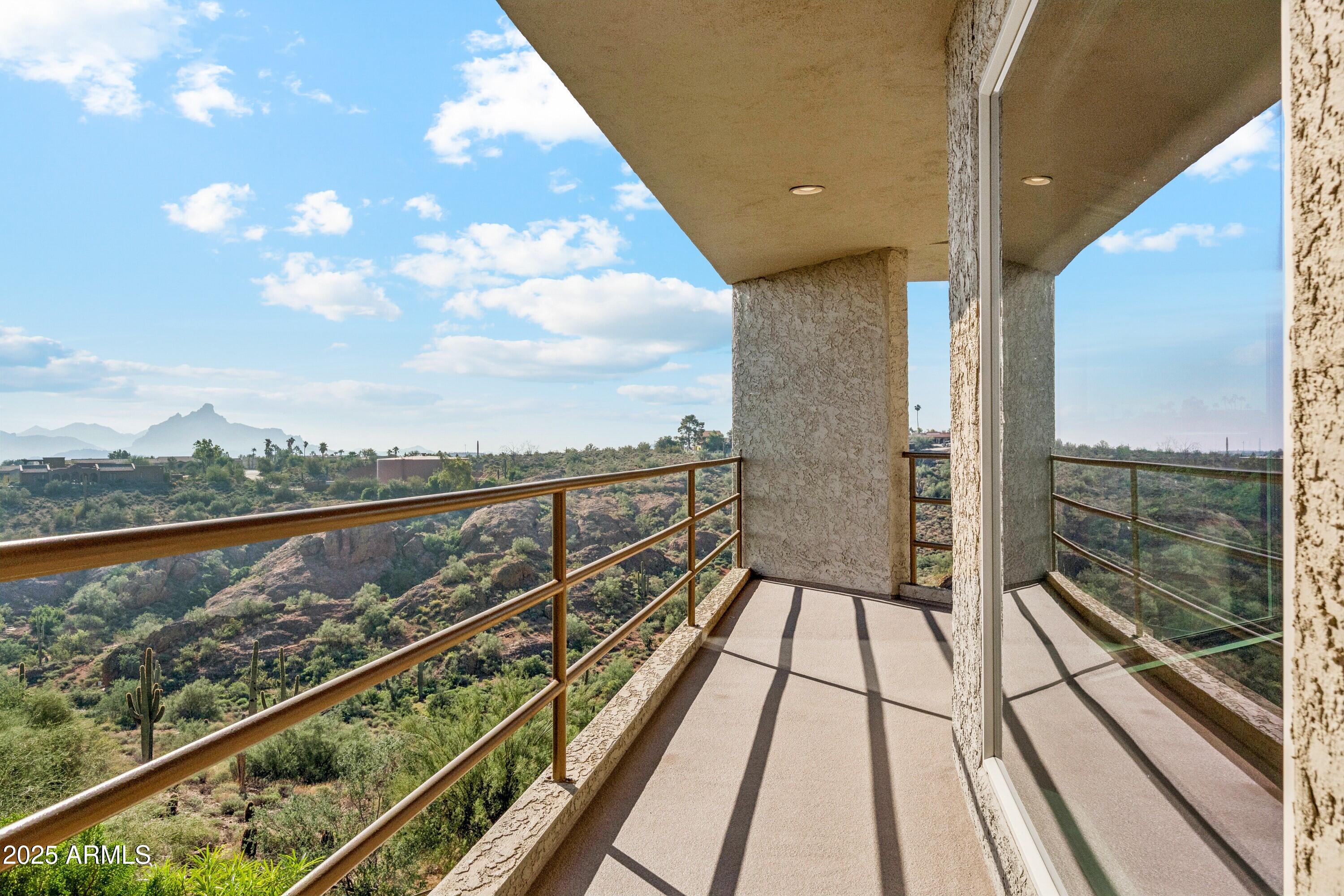 FOUNTAIN HILLS 605-A LT 24 BK 1 LT 14,15 BLK 2 - Residential