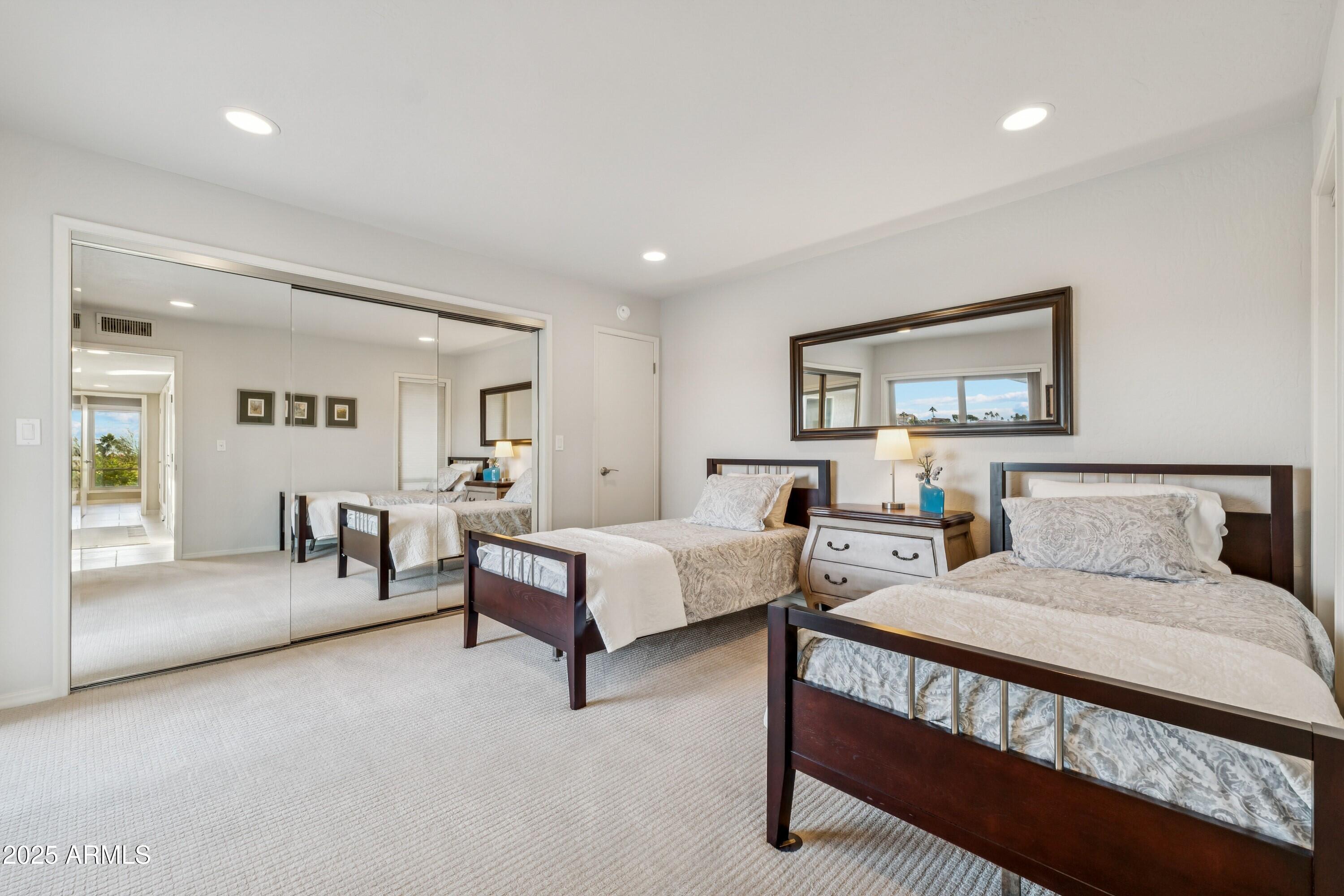 FOUNTAIN HILLS 605-A LT 24 BK 1 LT 14,15 BLK 2 - Residential