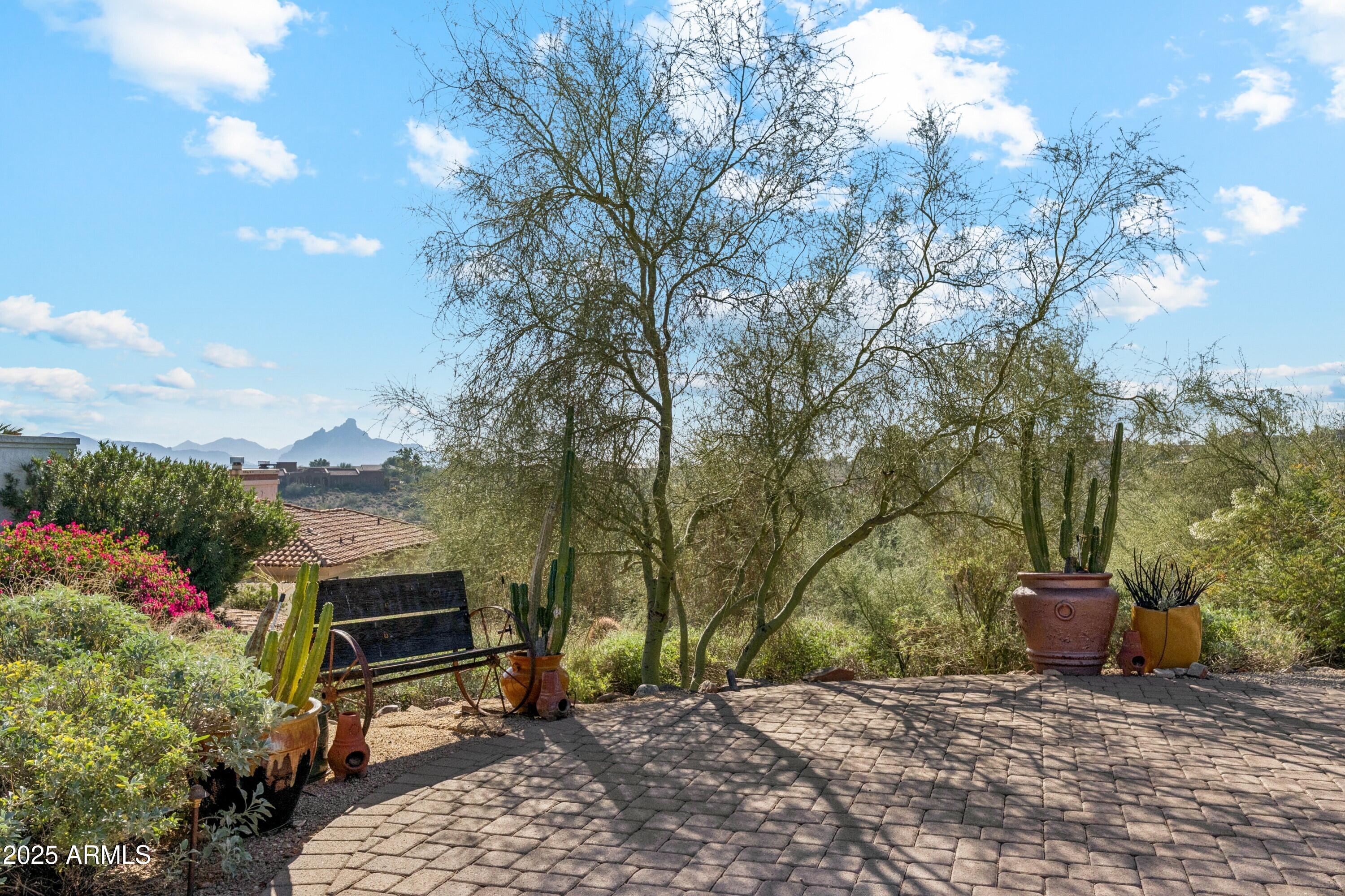 FOUNTAIN HILLS 605-A LT 24 BK 1 LT 14,15 BLK 2 - Residential