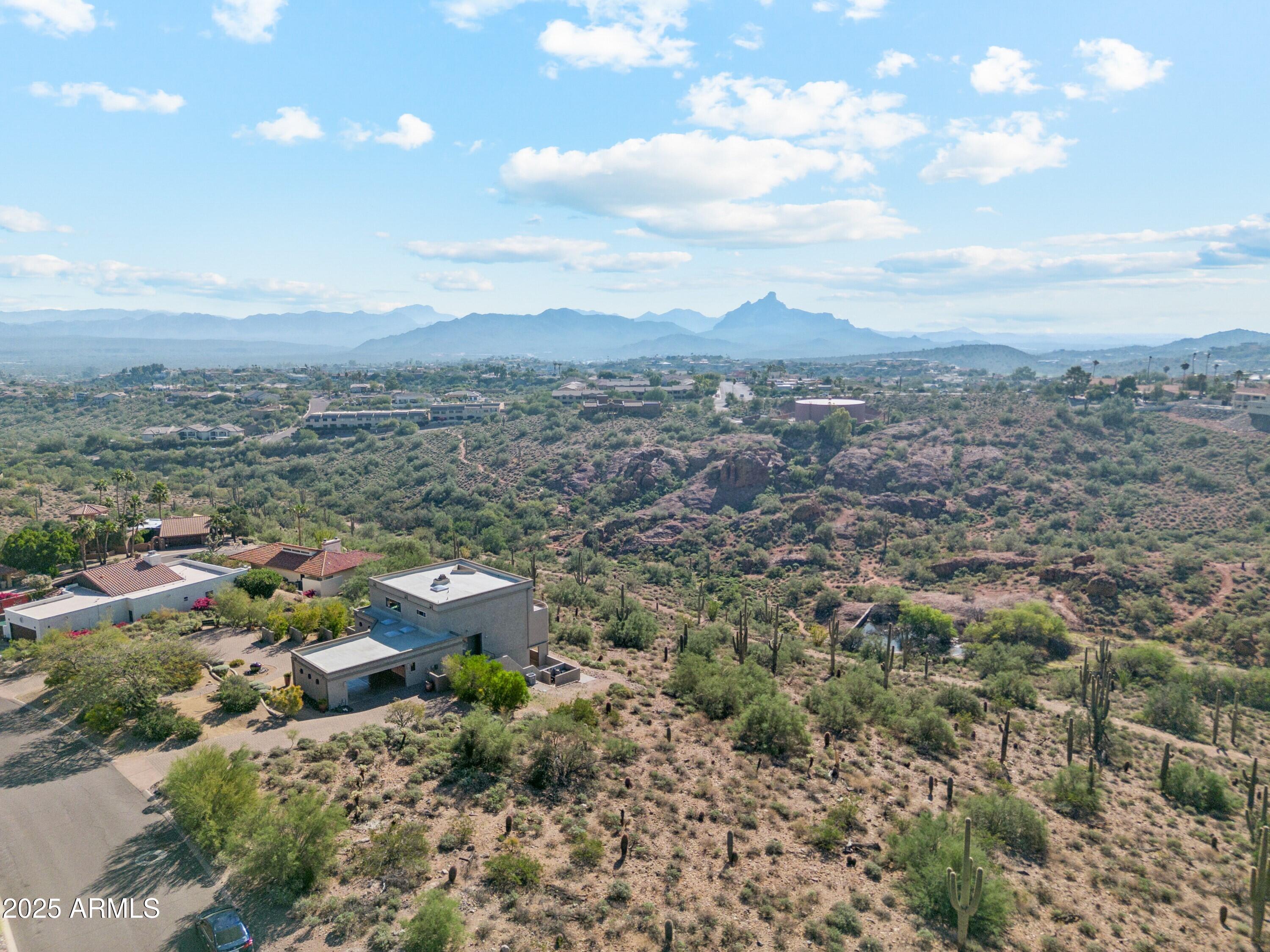 FOUNTAIN HILLS 605-A LT 24 BK 1 LT 14,15 BLK 2 - Residential