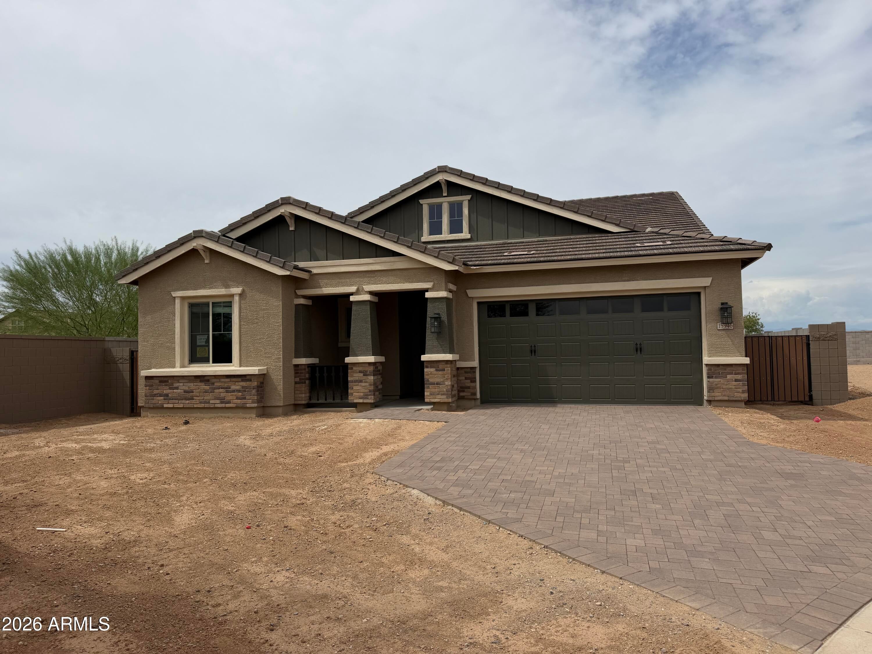15946 W SAND HILLS Road
