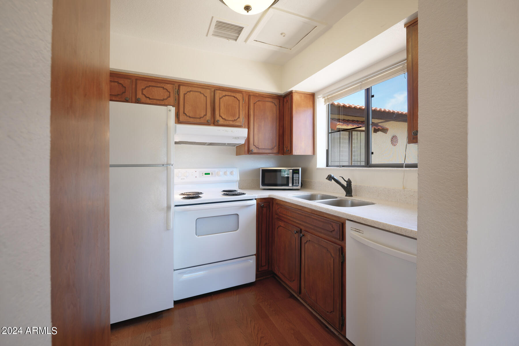 HACIENDA DON PEDRO - Residential Lease