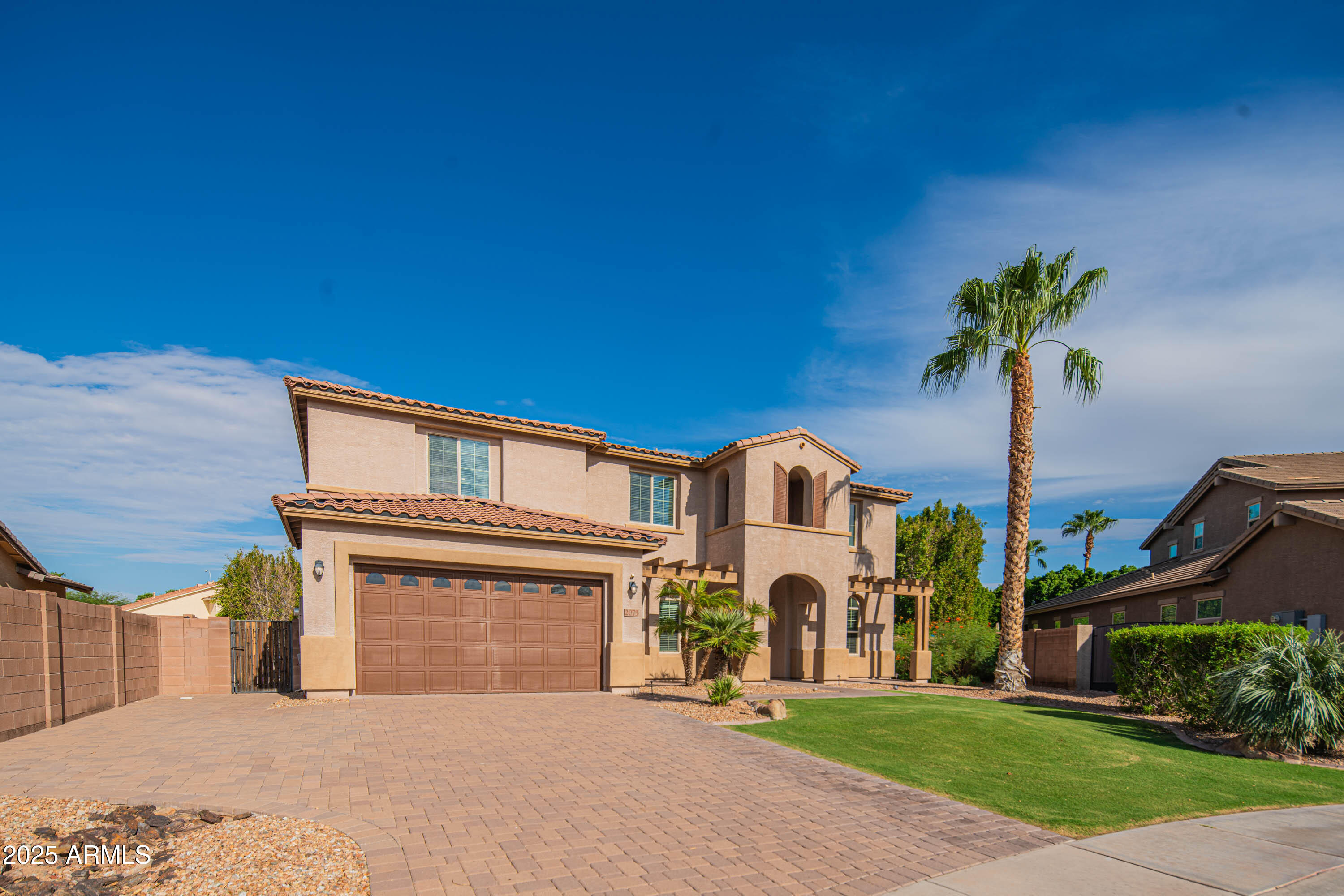 2073 S NAVAJO Court