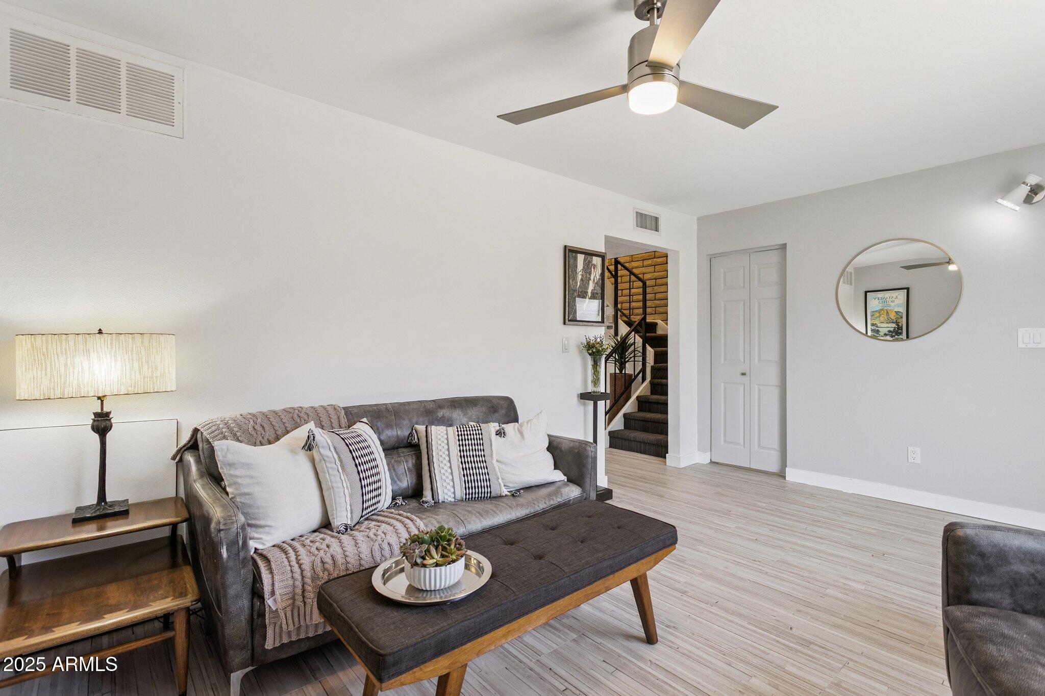 110 W MISSOURI Avenue 25